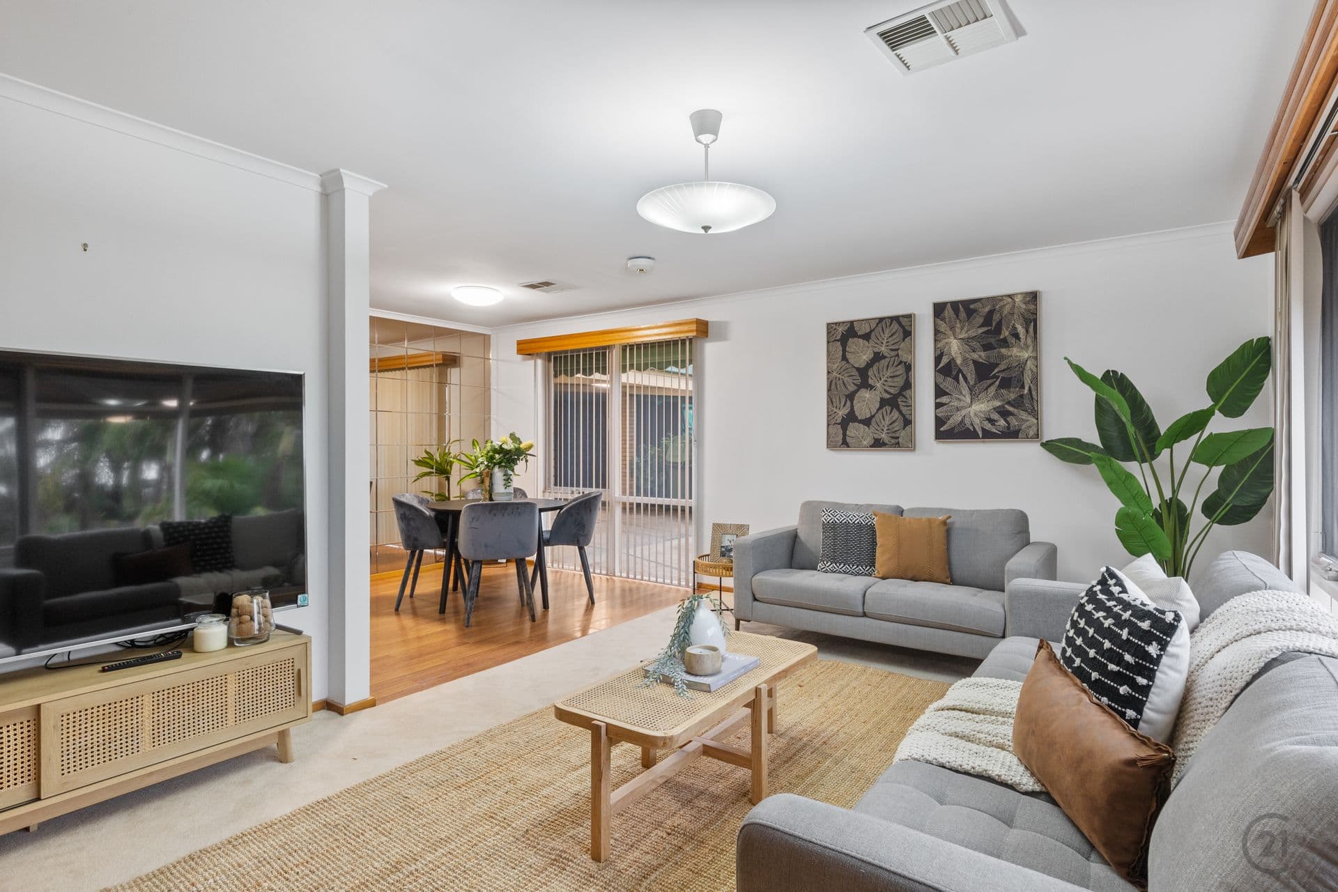 7 Insley Court, Trott Park, SA, 5158, Trott Park - Thumbnail 4