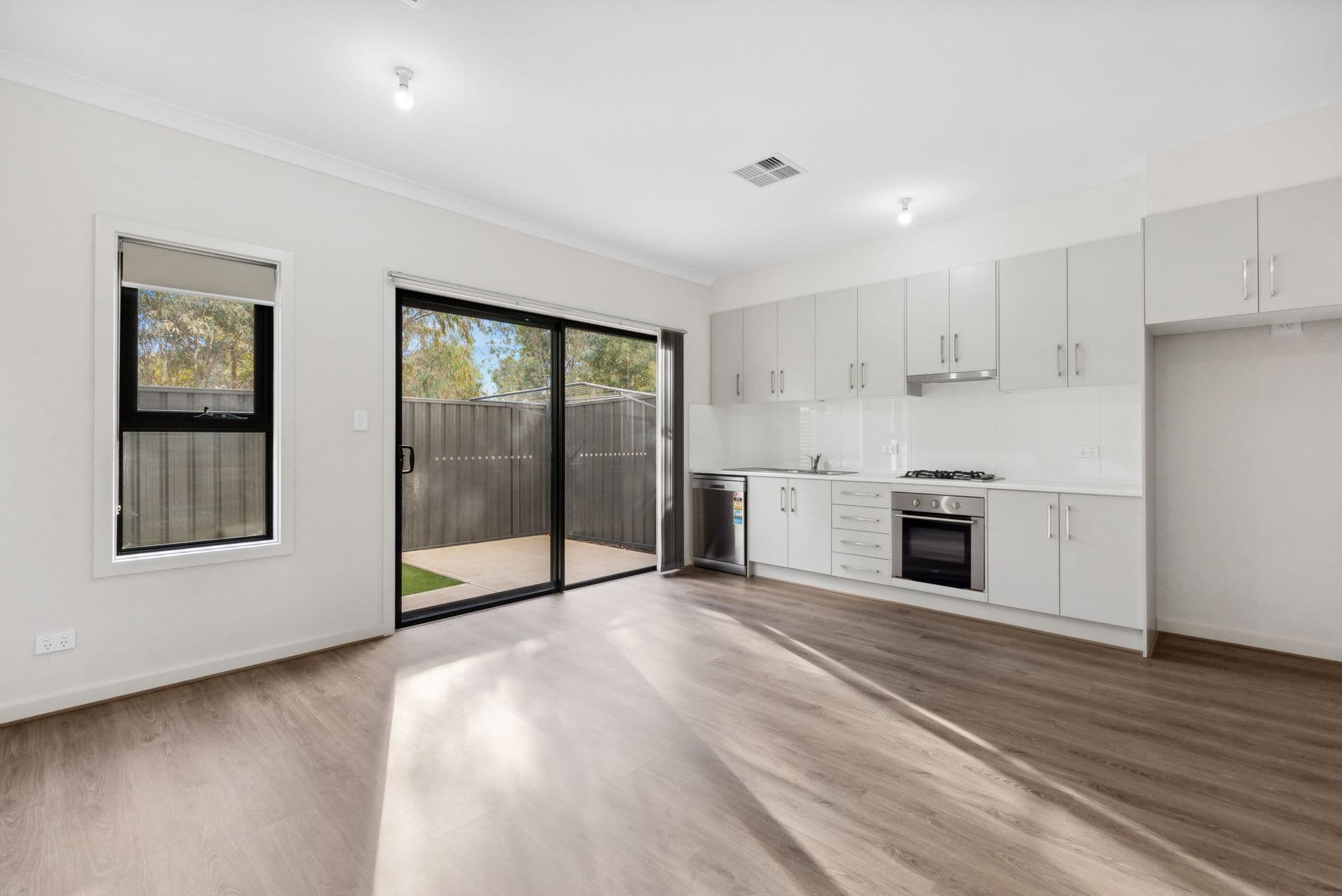 19 Wyong Crescent, Andrews Farm, SA, 5114, Andrews Farm - Thumbnail 2