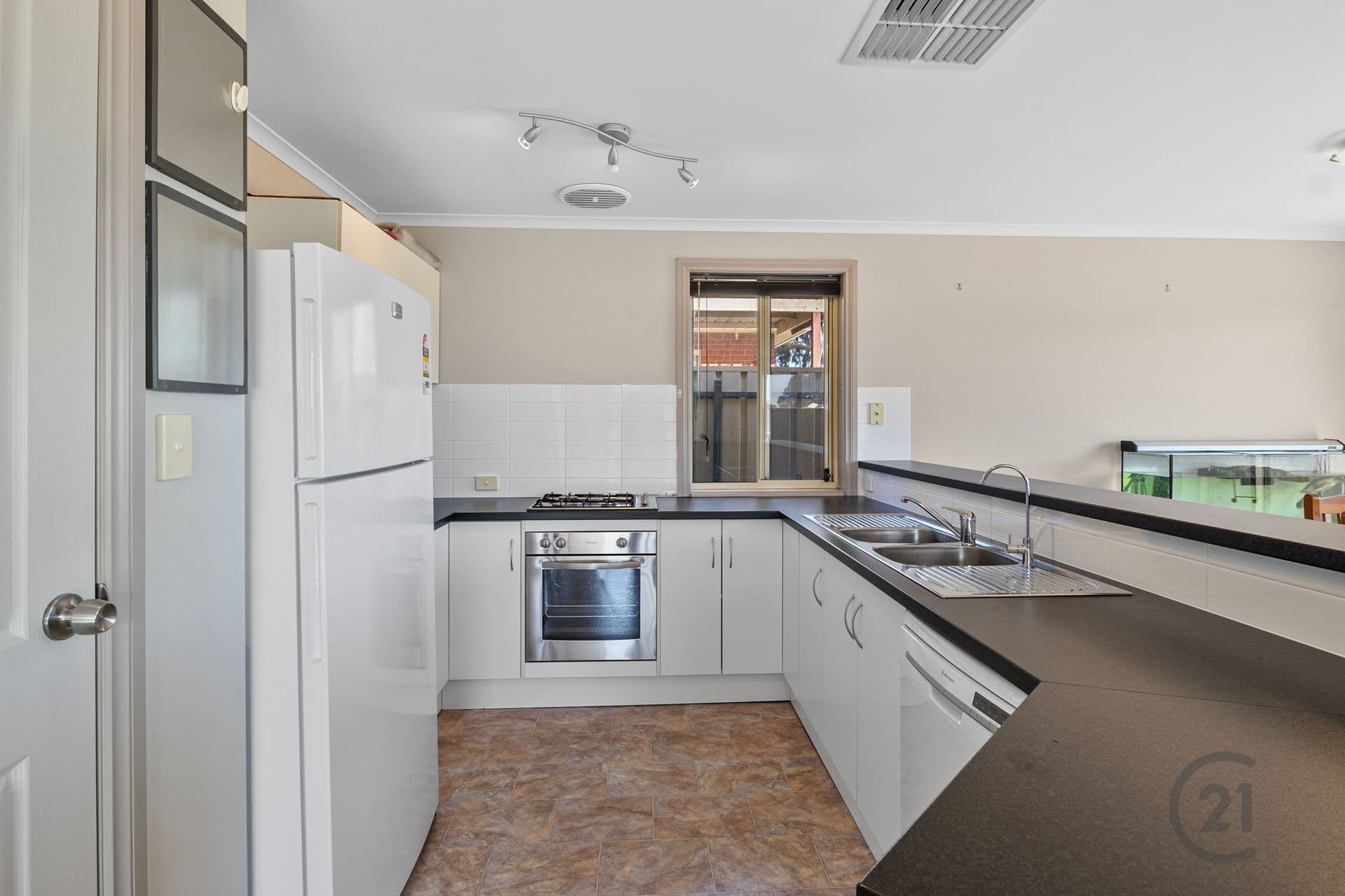13 Mountain Ash Court, Hackham, SA, 5163, Hackham - Thumbnail 4