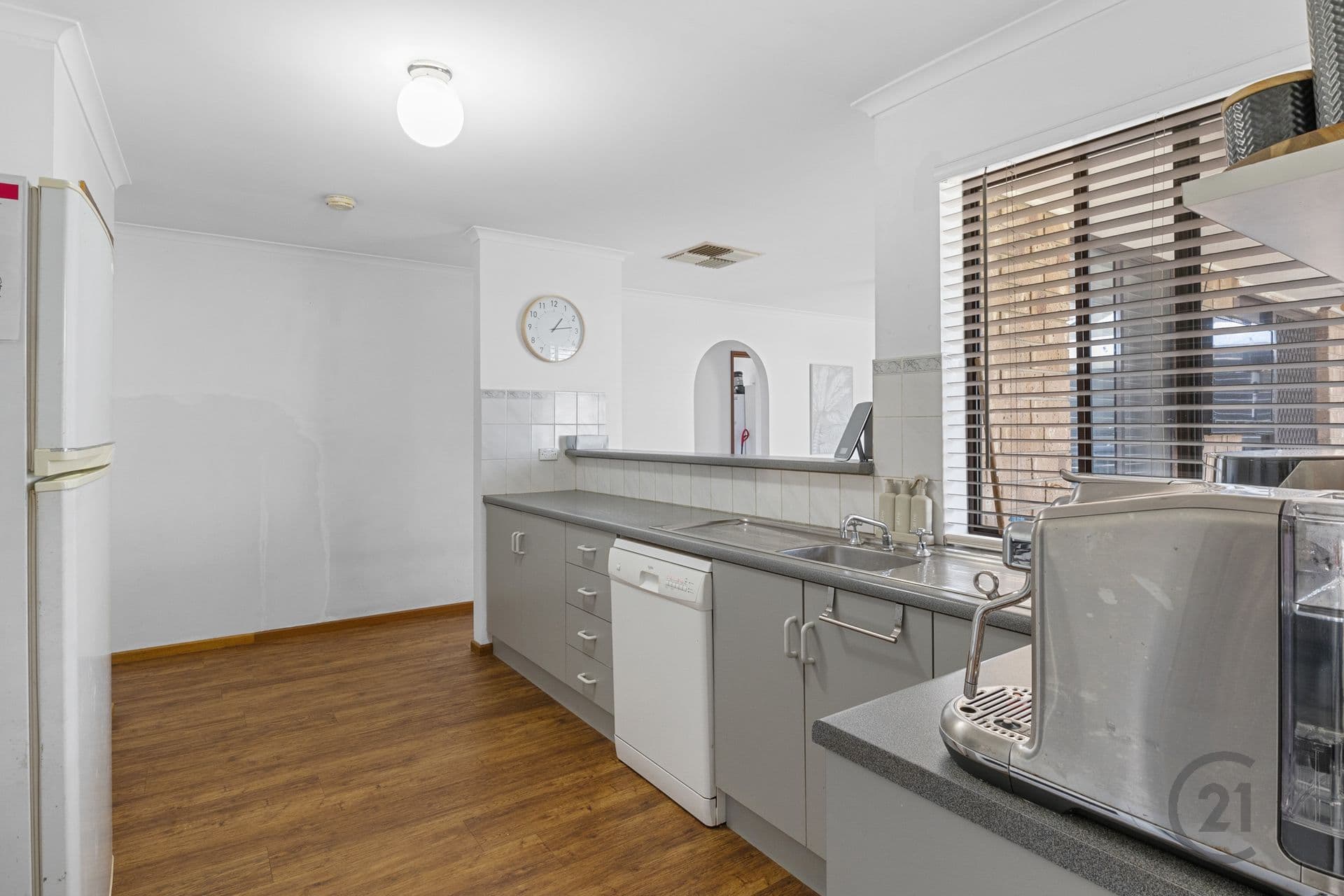 52 Talladira Way, Woodcroft, SA, 5162, Woodcroft - Thumbnail 4