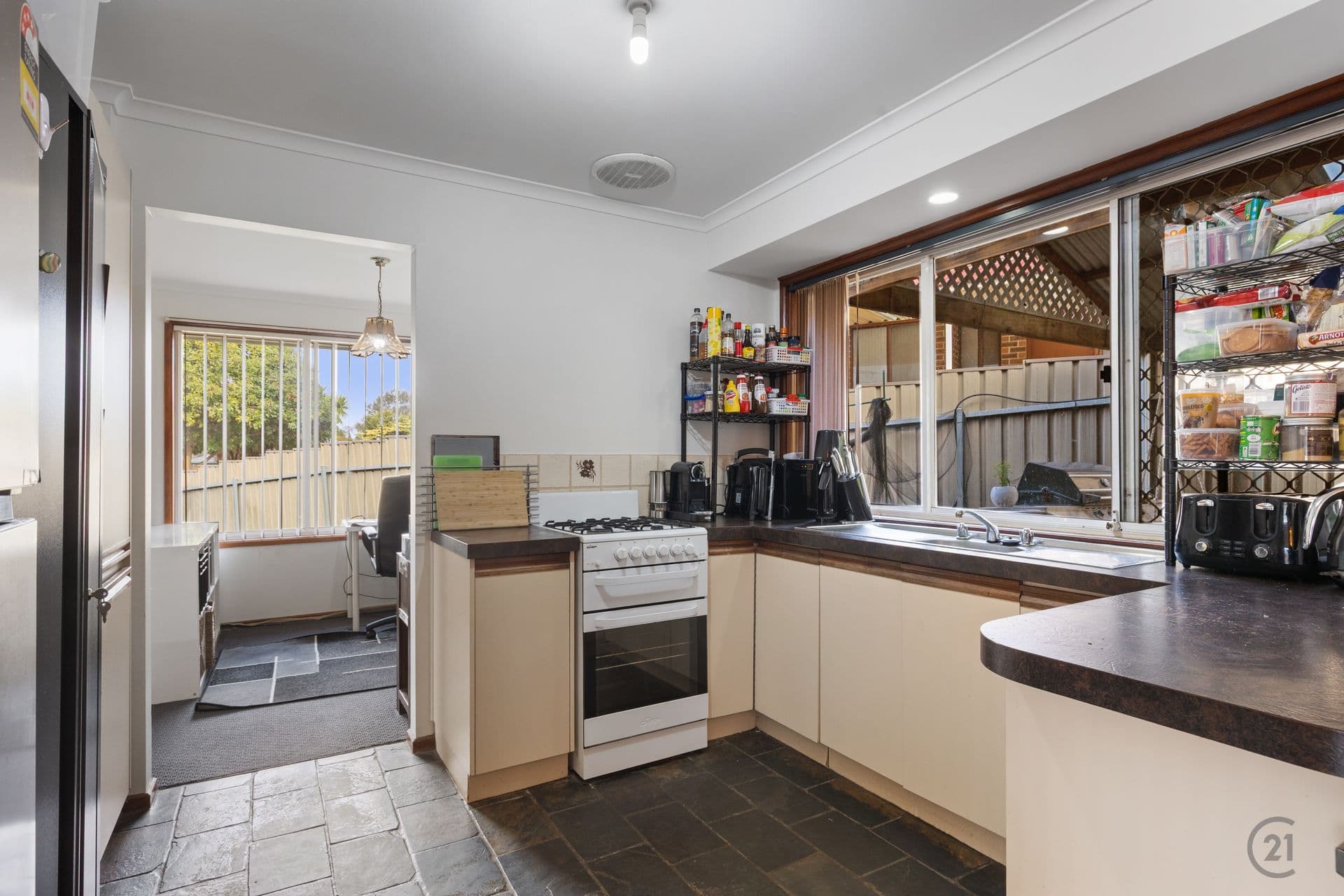 17 Doulton Drive, Trott Park, SA, 5158, Trott Park - Thumbnail 5