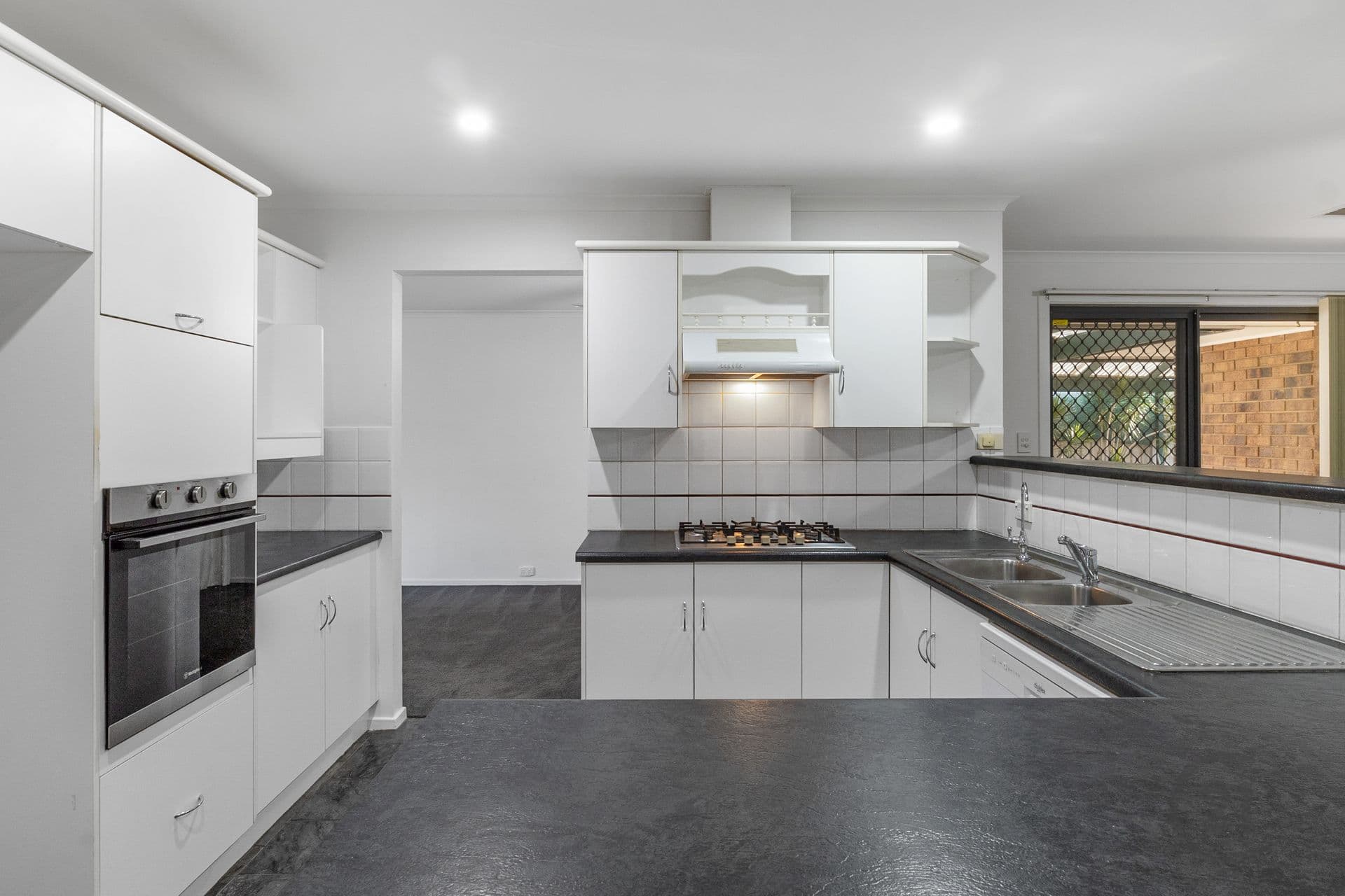 51 Mawson Circuit, Woodcroft, SA, 5162, Woodcroft - Thumbnail 3