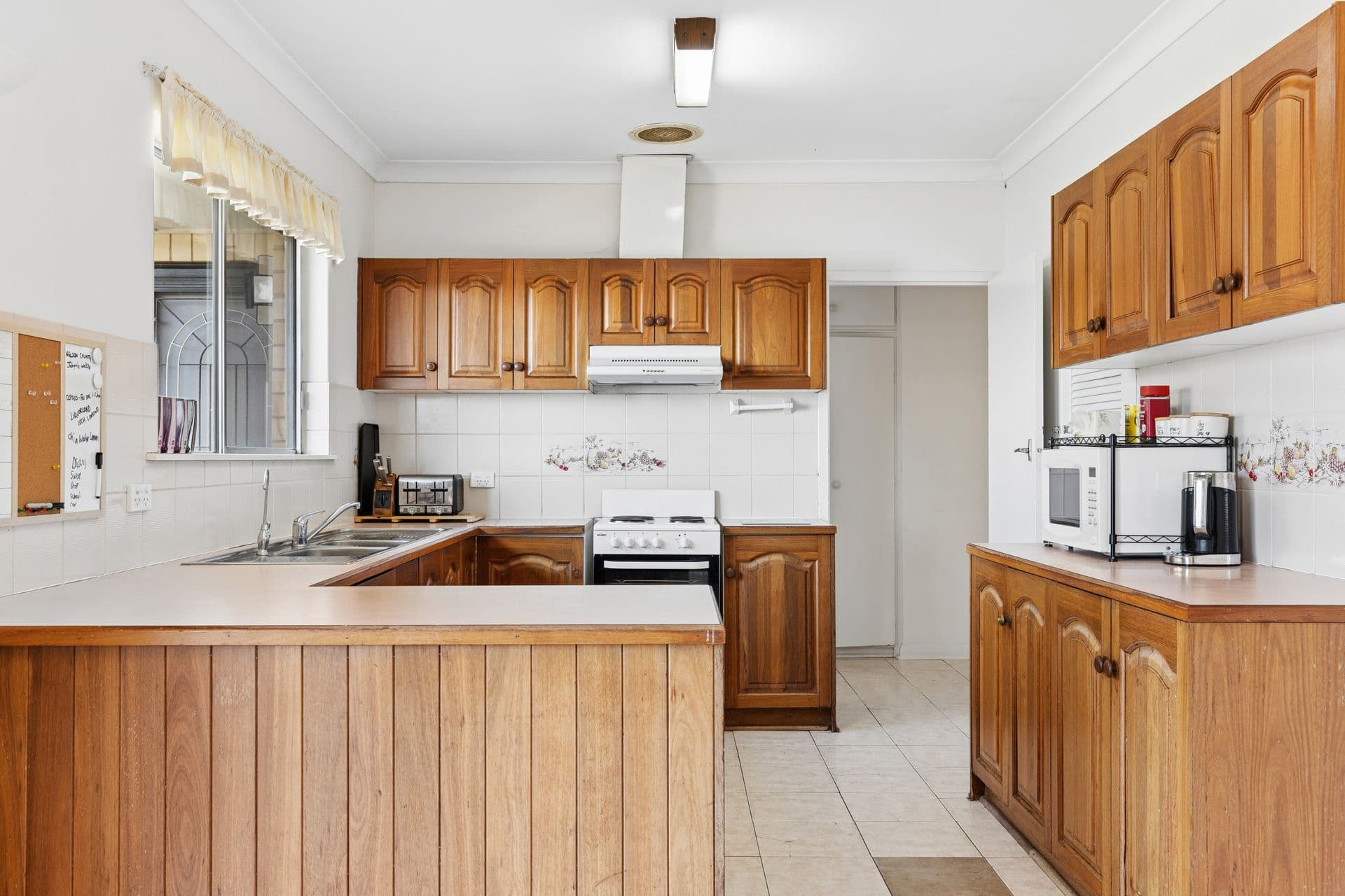 30 Winchley Way, Huntfield Heights, SA, 5163, Huntfield Heights - Thumbnail 2