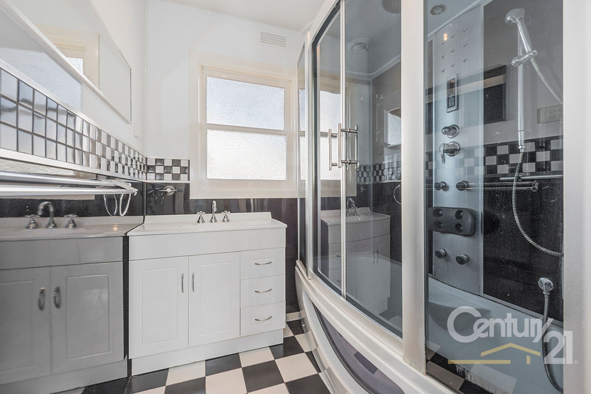 3 Lindsay Place, Devonport, TAS, 7310, Devonport - Thumbnail 2
