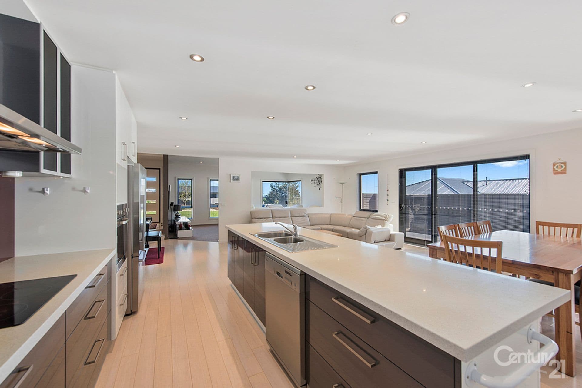 6 Leary Avenue, Stony Rise, TAS, 7310, Stony Rise - Thumbnail 3