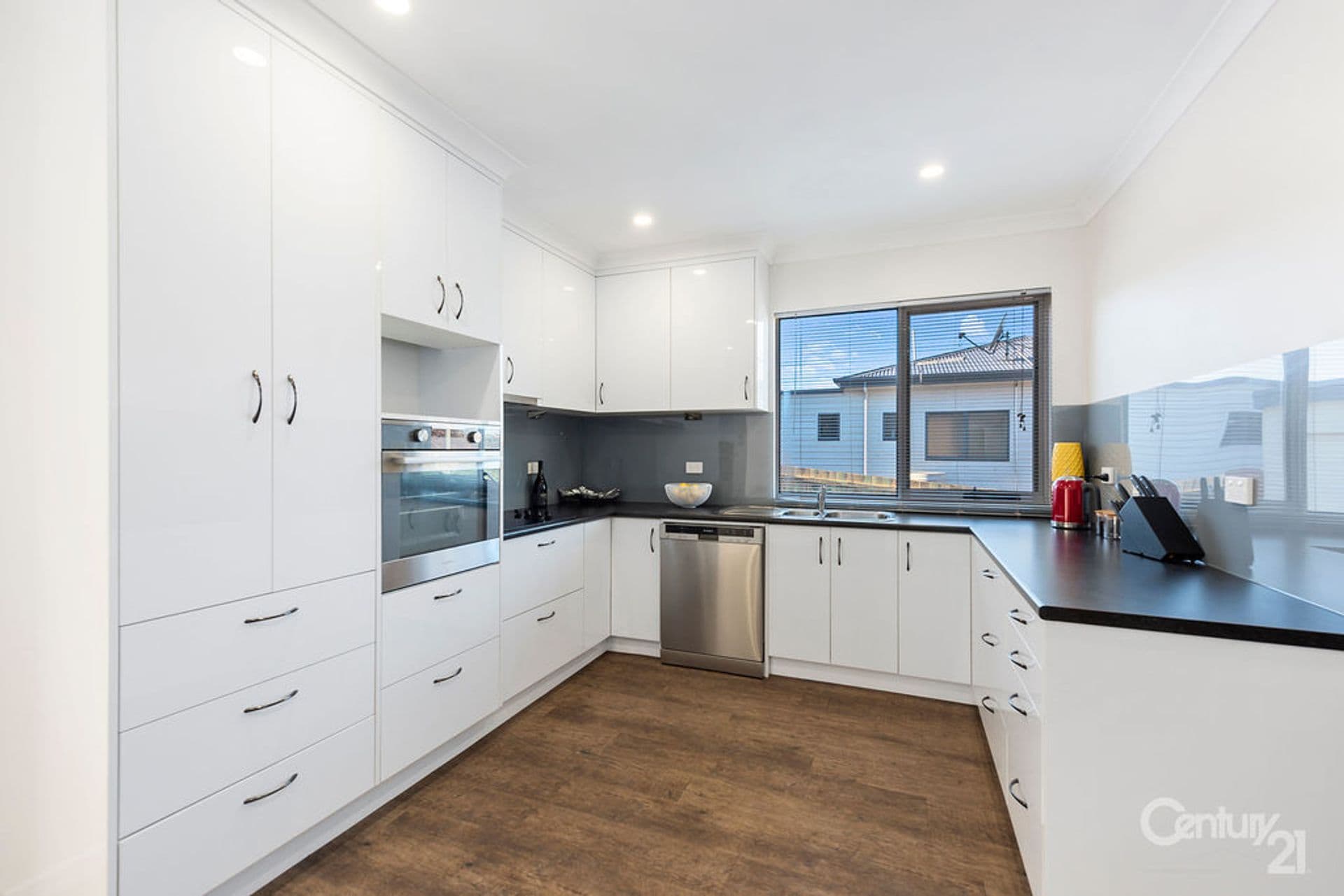 16 Franklin Street, Devonport, TAS, 7310, Devonport - Thumbnail 2