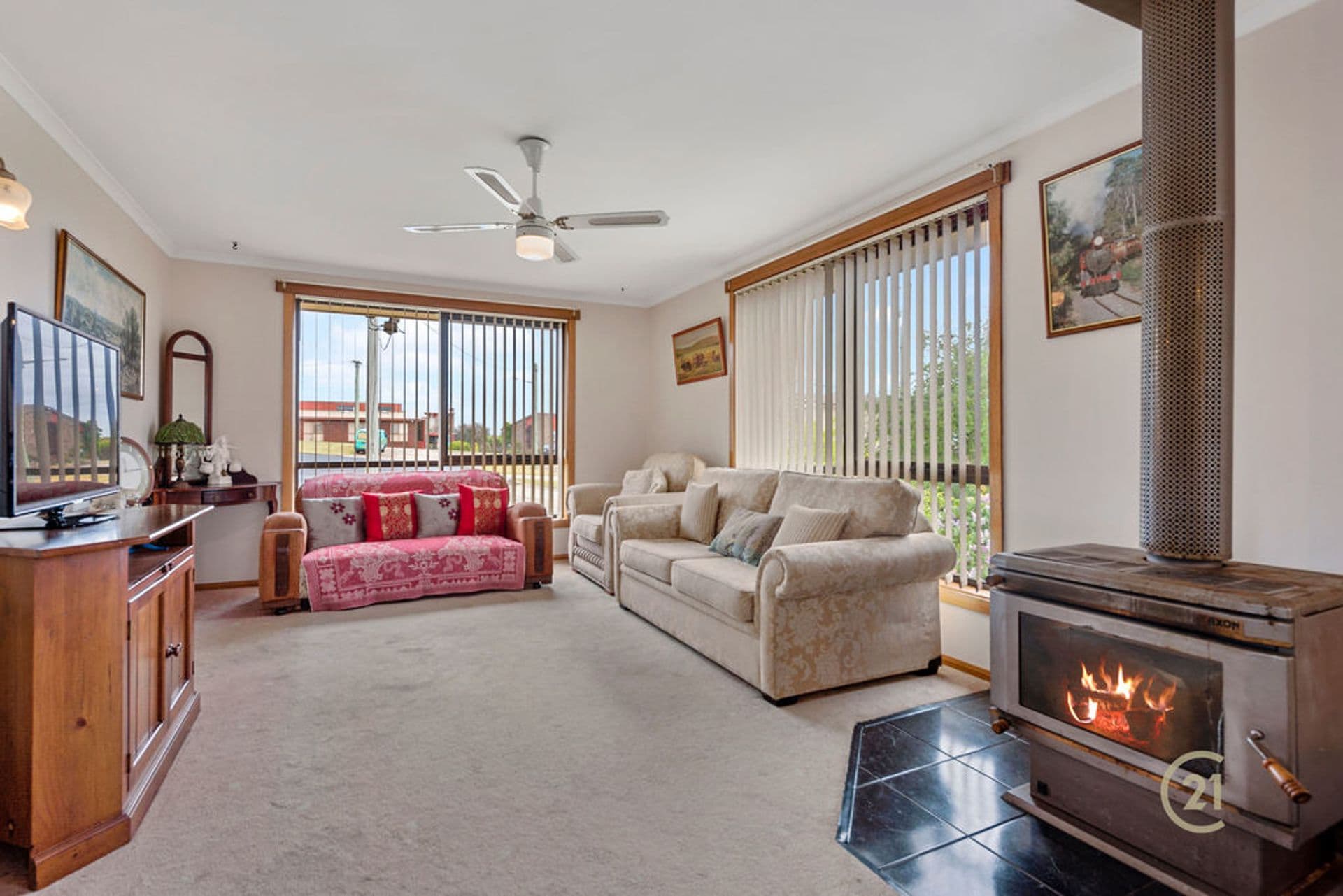 8 Nathan Court, East Devonport, TAS, 7310, East Devonport - Thumbnail 2