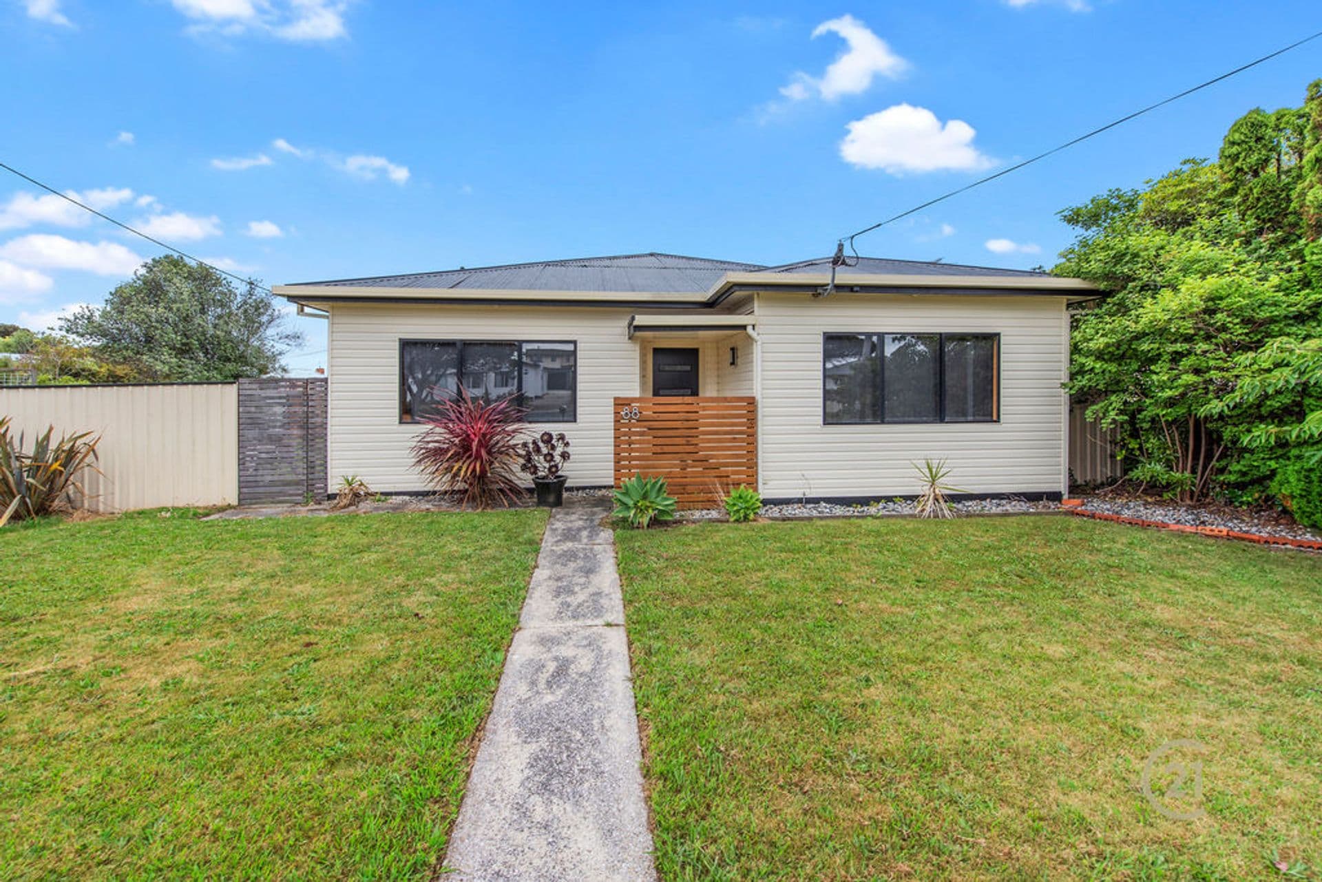 88 James Street, Devonport, TAS, 7310, Devonport - Thumbnail 2