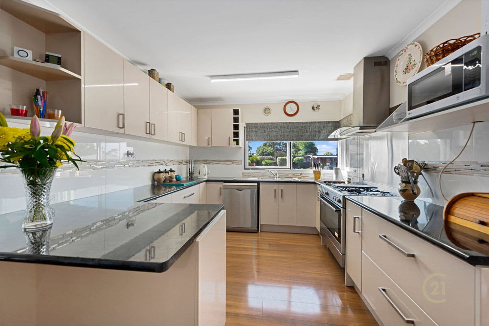 14 Greenway Avenue, Devonport, TAS, 7310, Devonport - Thumbnail 2