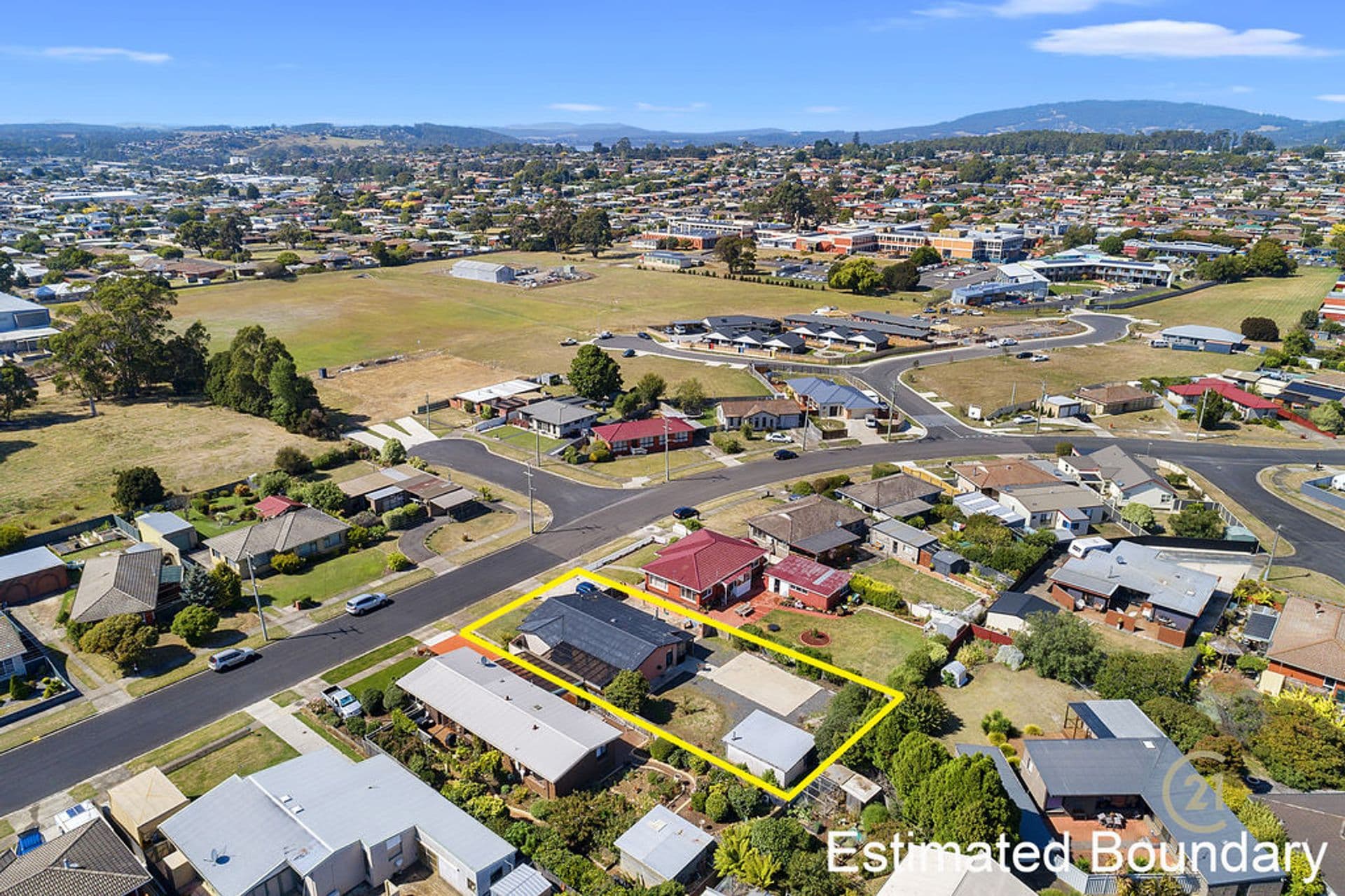 14 Greenway Avenue, Devonport, TAS, 7310, Devonport - Thumbnail 5