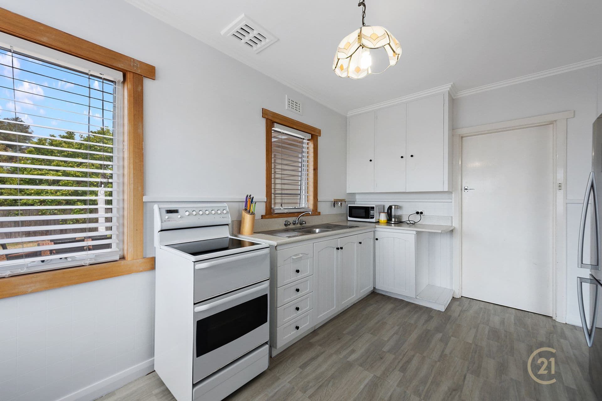 67 Hillcrest Road, Devonport, TAS, 7310, Devonport - Thumbnail 3