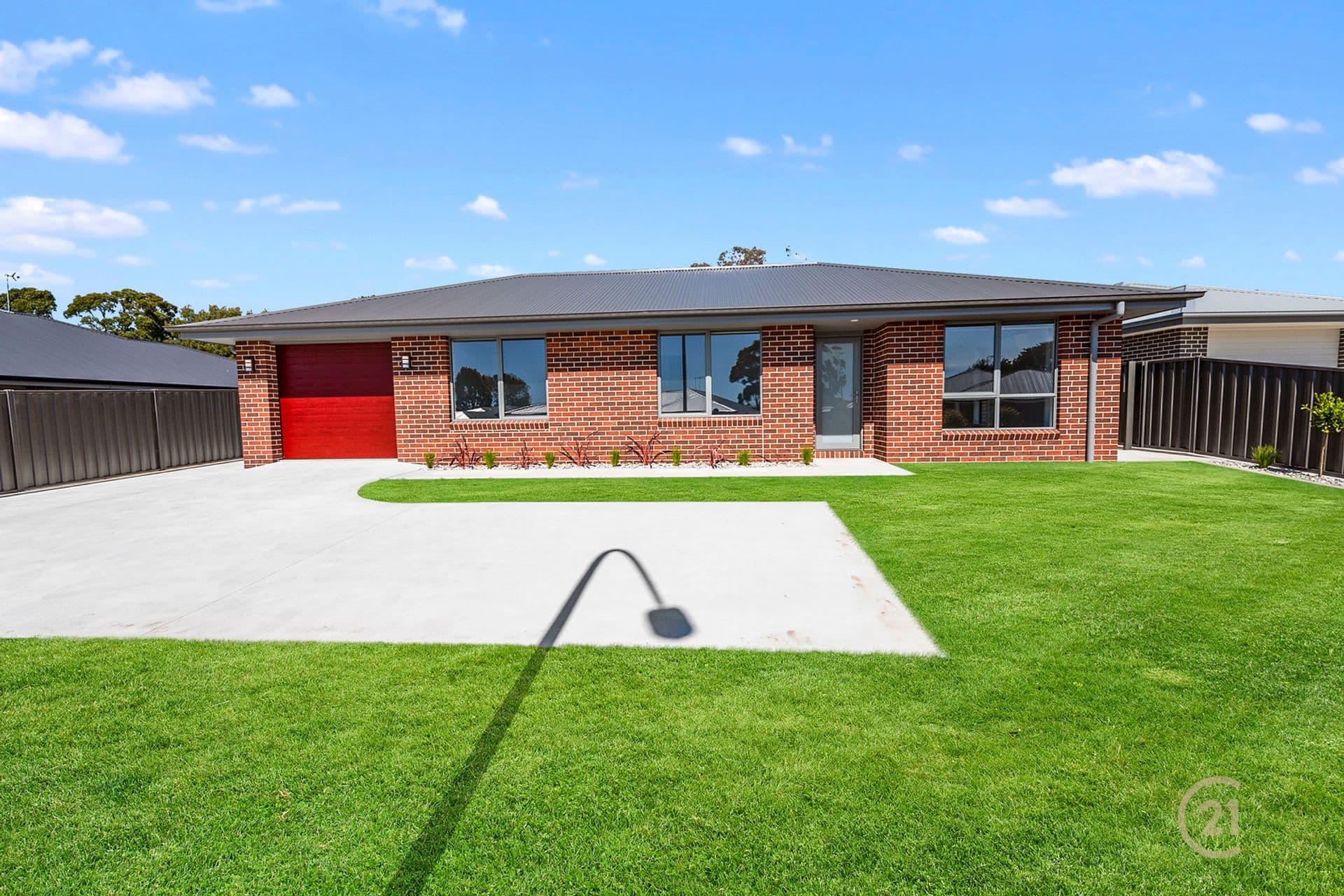 2/51 Dana Drive, Devonport, TAS, 7310, Devonport - Thumbnail 2