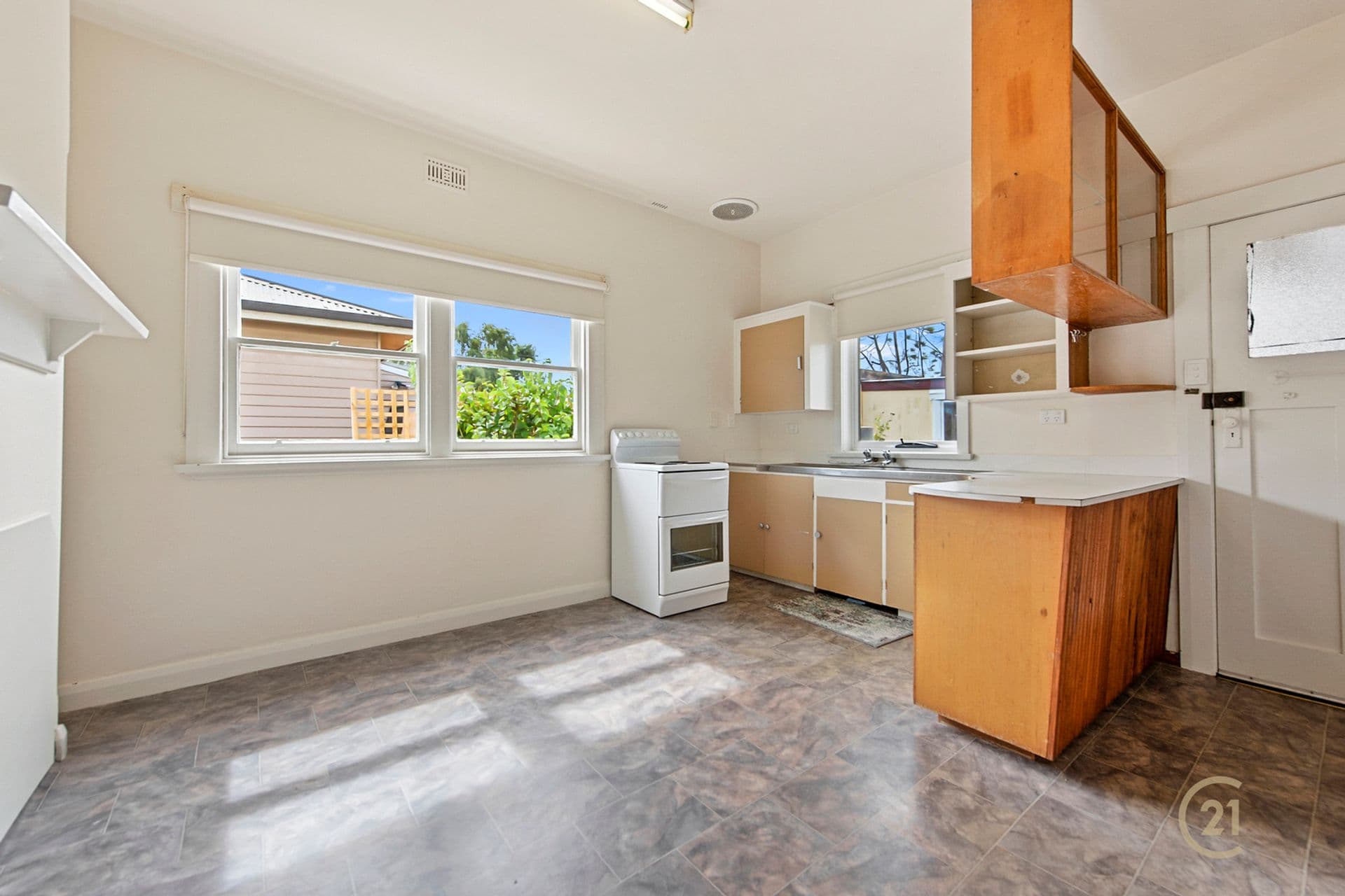 10 Gunn Street, Devonport, TAS, 7310, Devonport - Thumbnail 3