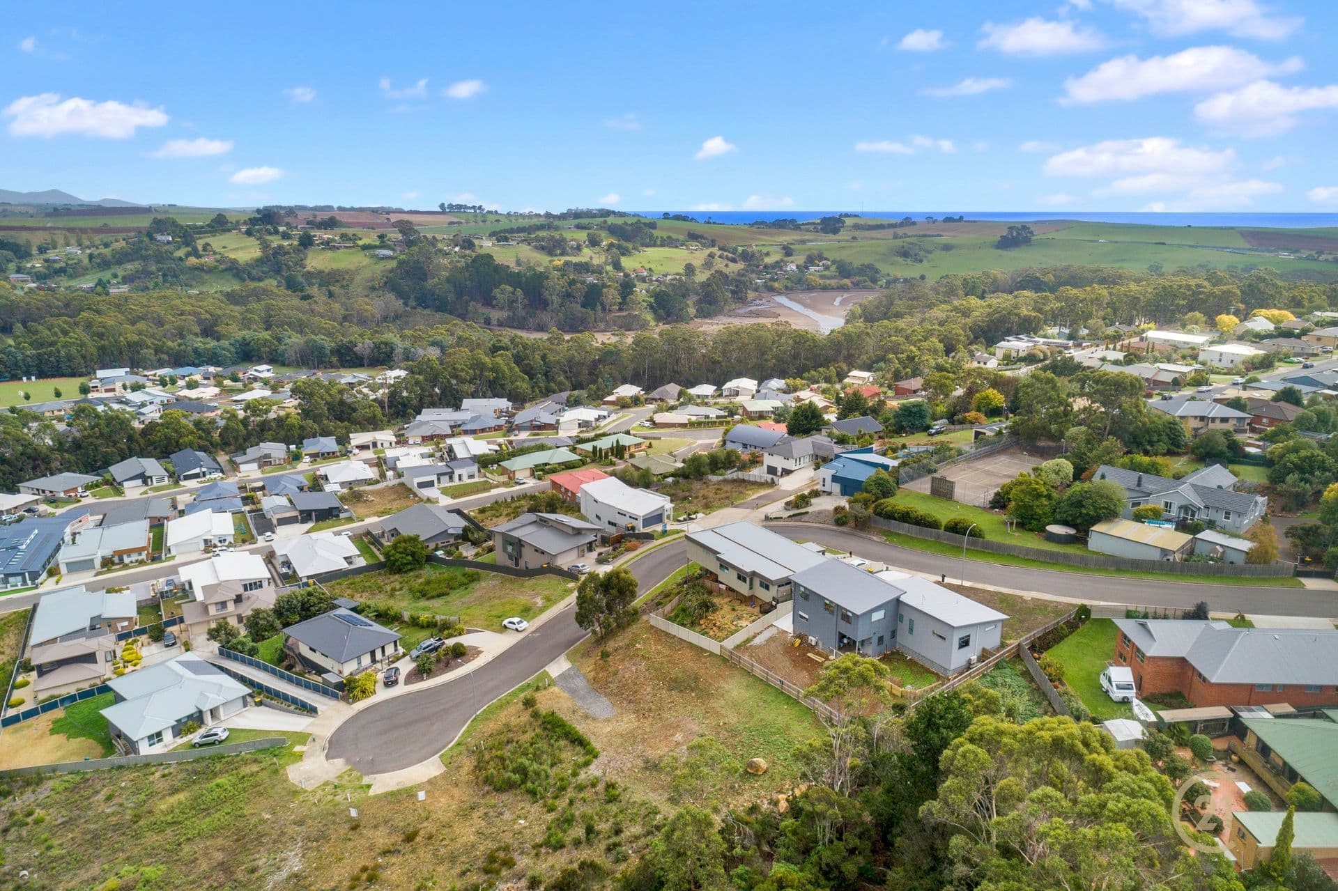 3 Tomarah Crescent, Devonport, TAS, 7310, Devonport - Thumbnail 4