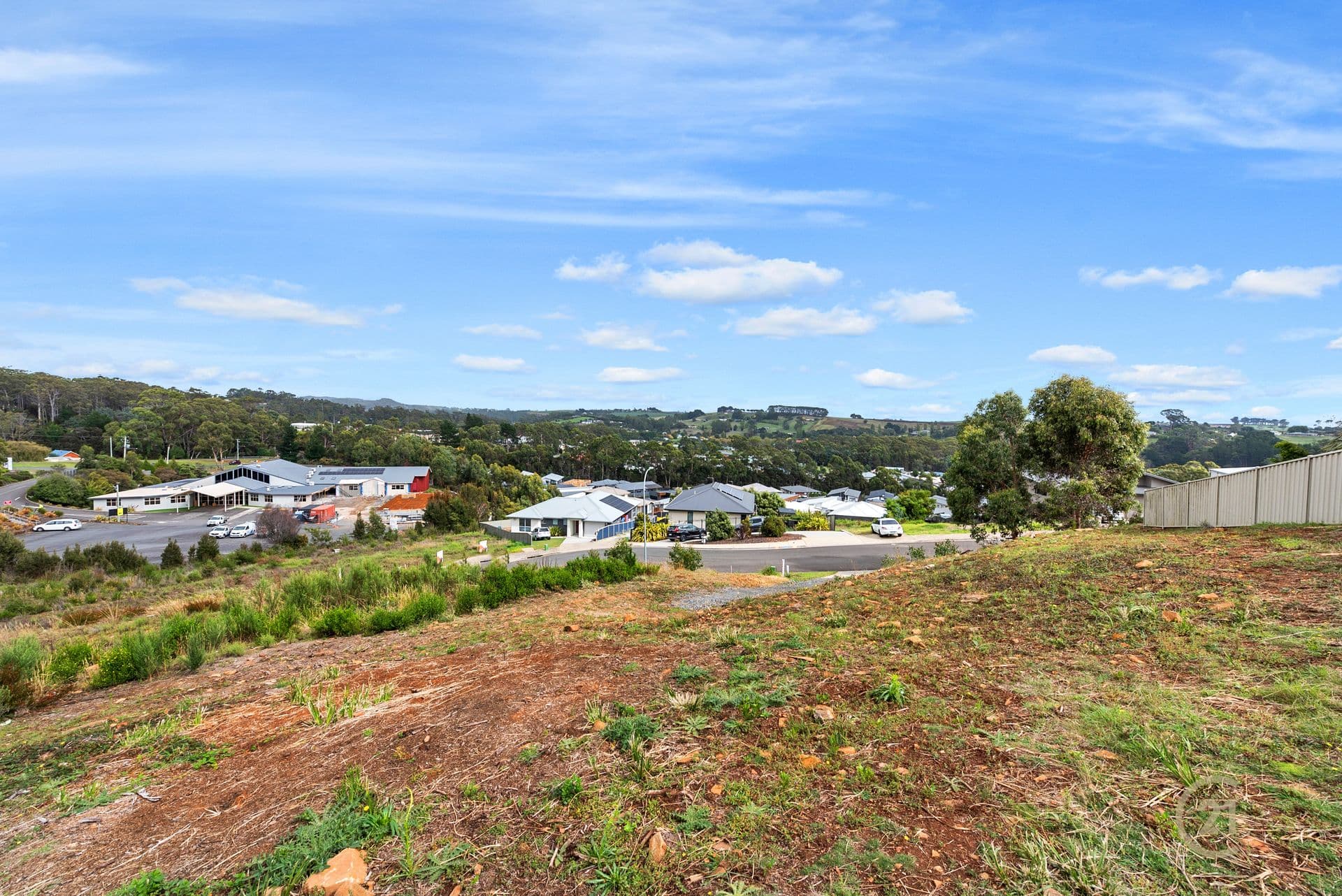 3 Tomarah Crescent, Devonport, TAS, 7310, Devonport - Thumbnail 2