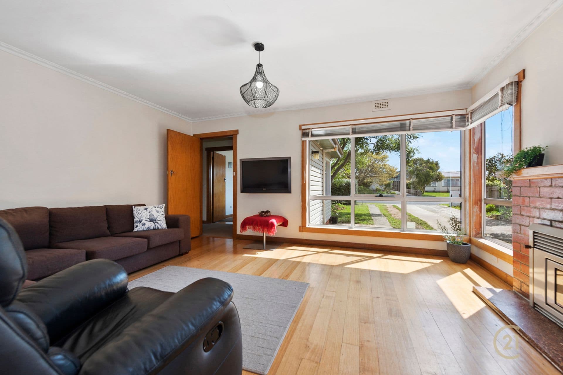 19 Churchill Ave, Devonport, TAS, 7310, Devonport - Thumbnail 3