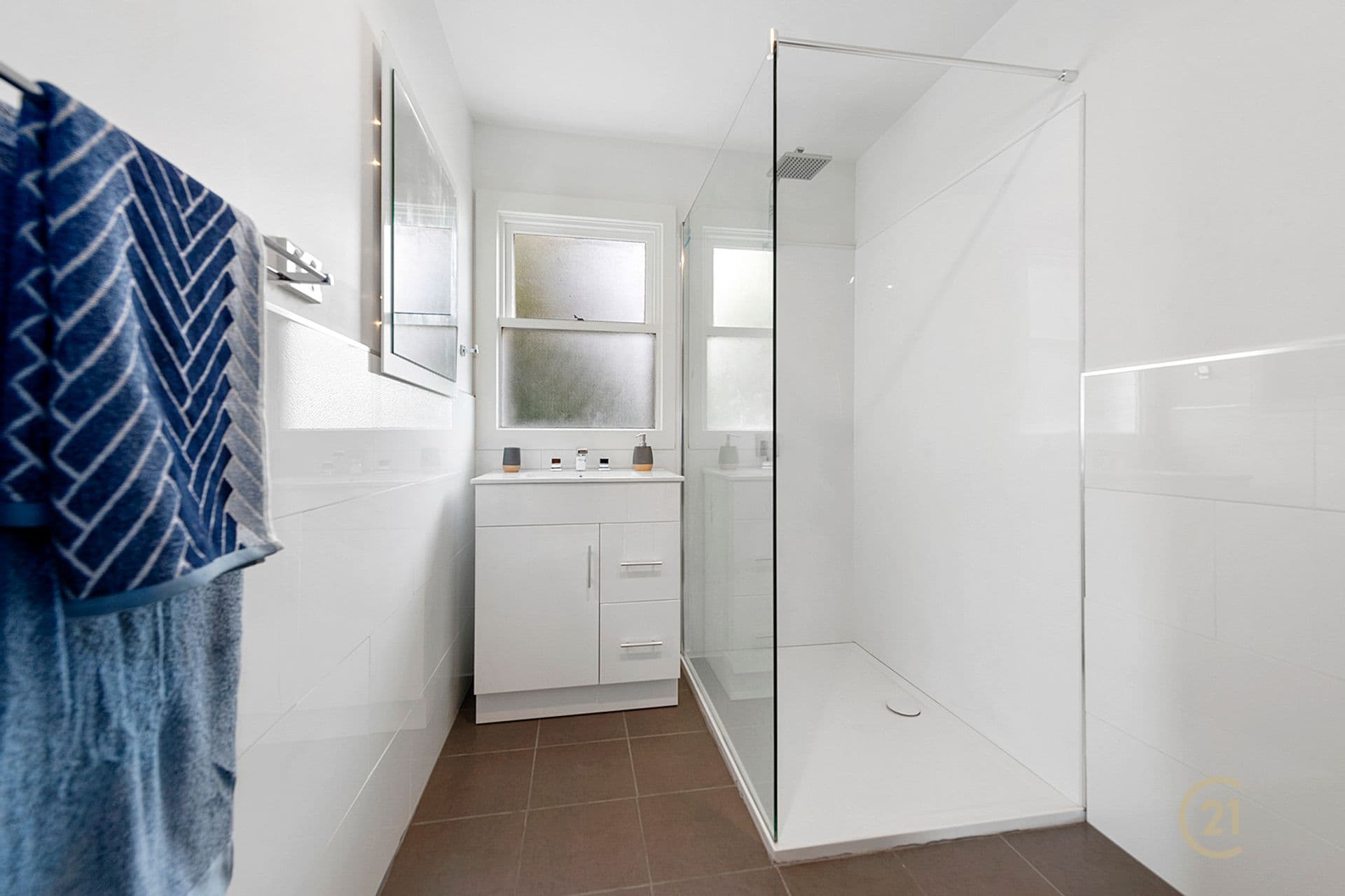 19 Churchill Ave, Devonport, TAS, 7310, Devonport - Thumbnail 4