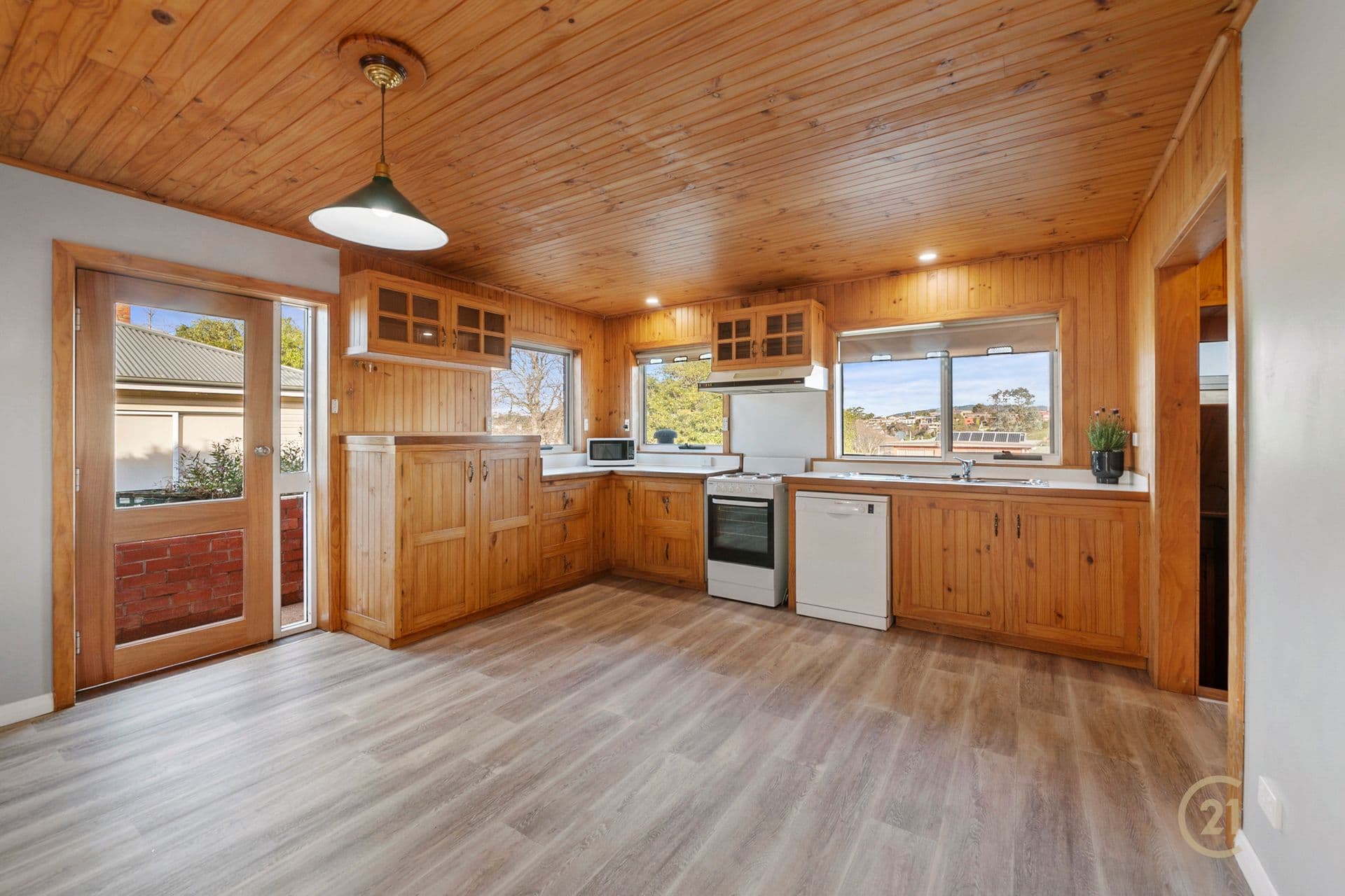 13 Ashburner Street, Devonport, TAS, 7310, Devonport - Thumbnail 6