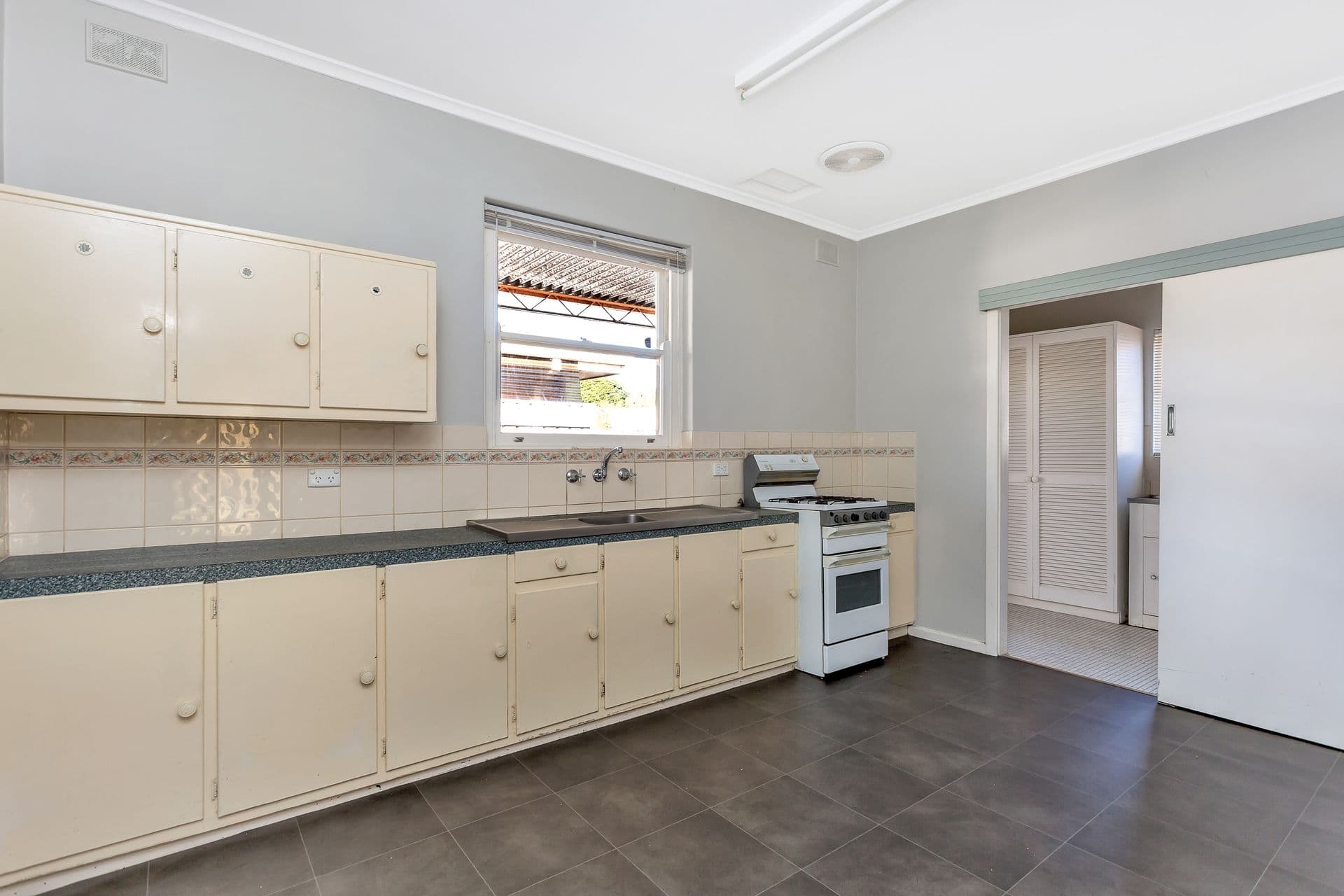 1/15 Doreen Street, Oaklands Park, SA, 5046, Oaklands Park - Thumbnail 5