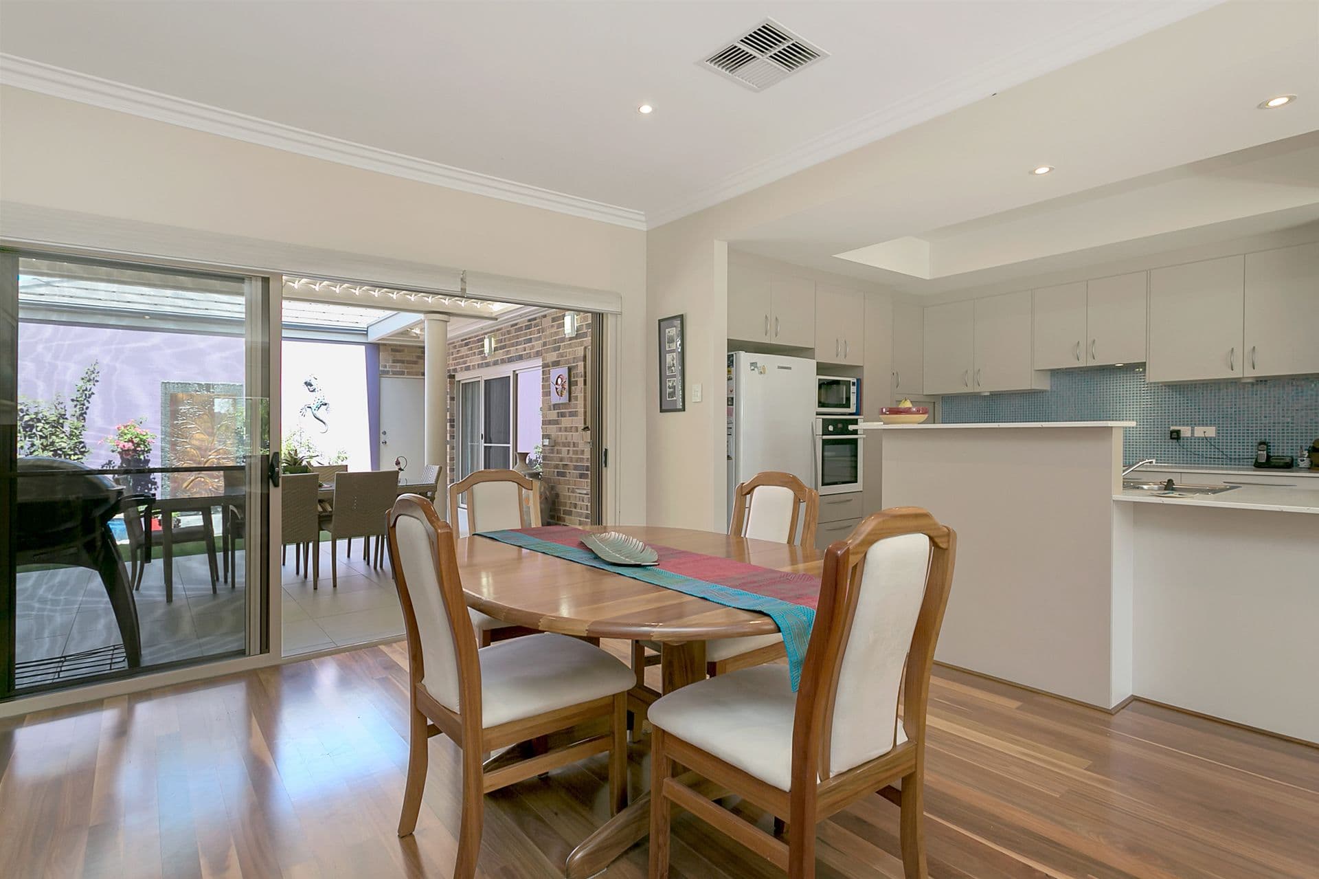 7 Lynton Avenue, North Brighton, SA, 5048, North Brighton - Thumbnail 3