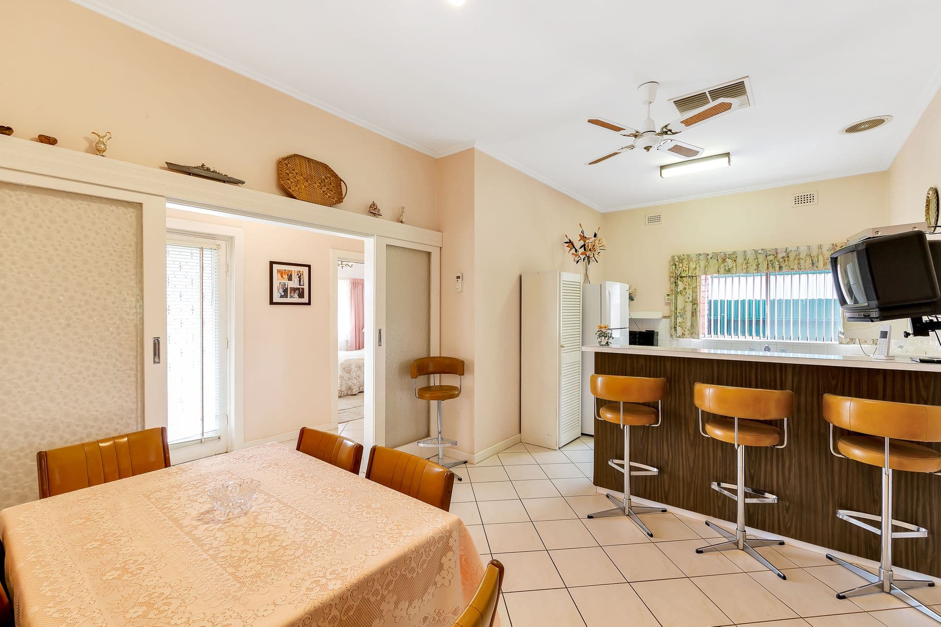 30 Helmsdale Avenue, Glengowrie, SA, 5044, Glengowrie - Thumbnail 2