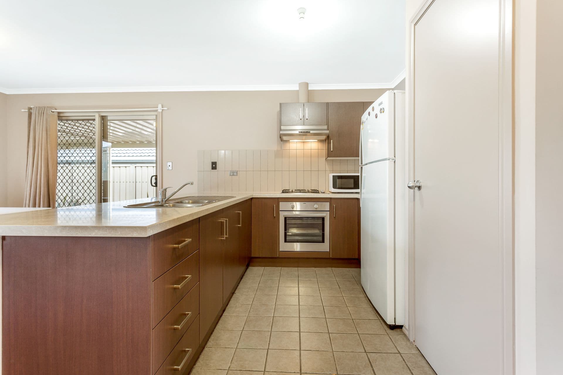 9  Kakadu Drive, Morphett Vale, SA, 5162, Morphett Vale - Thumbnail 2