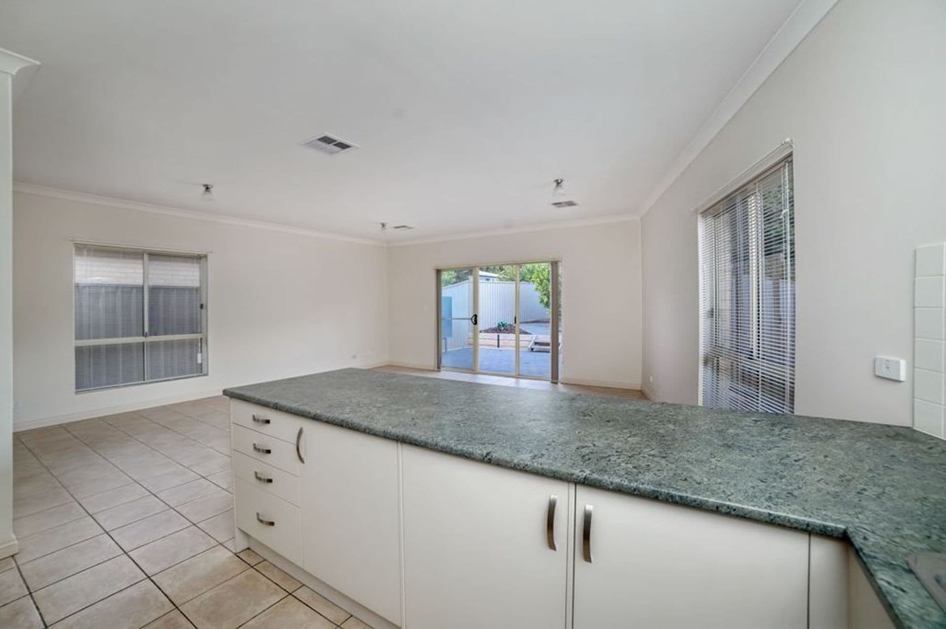 46A White Crescent, Seacombe Gardens, SA, 5047, Seacombe Gardens - Thumbnail 4