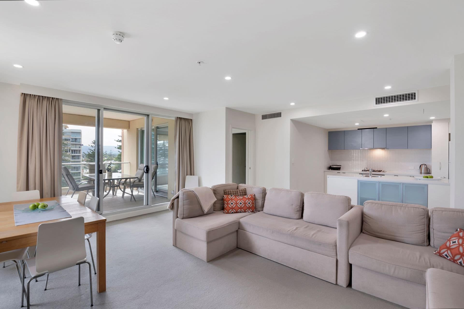 504/19 Holdfast Promenade, Glenelg, SA, 5045, Glenelg - Thumbnail 2