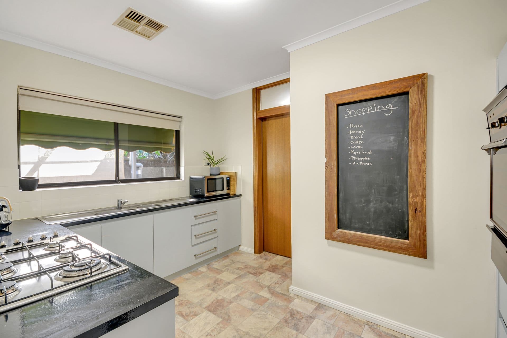 1/14 Strathmore Terrace, Brighton, SA, 5048, Brighton - Thumbnail 8