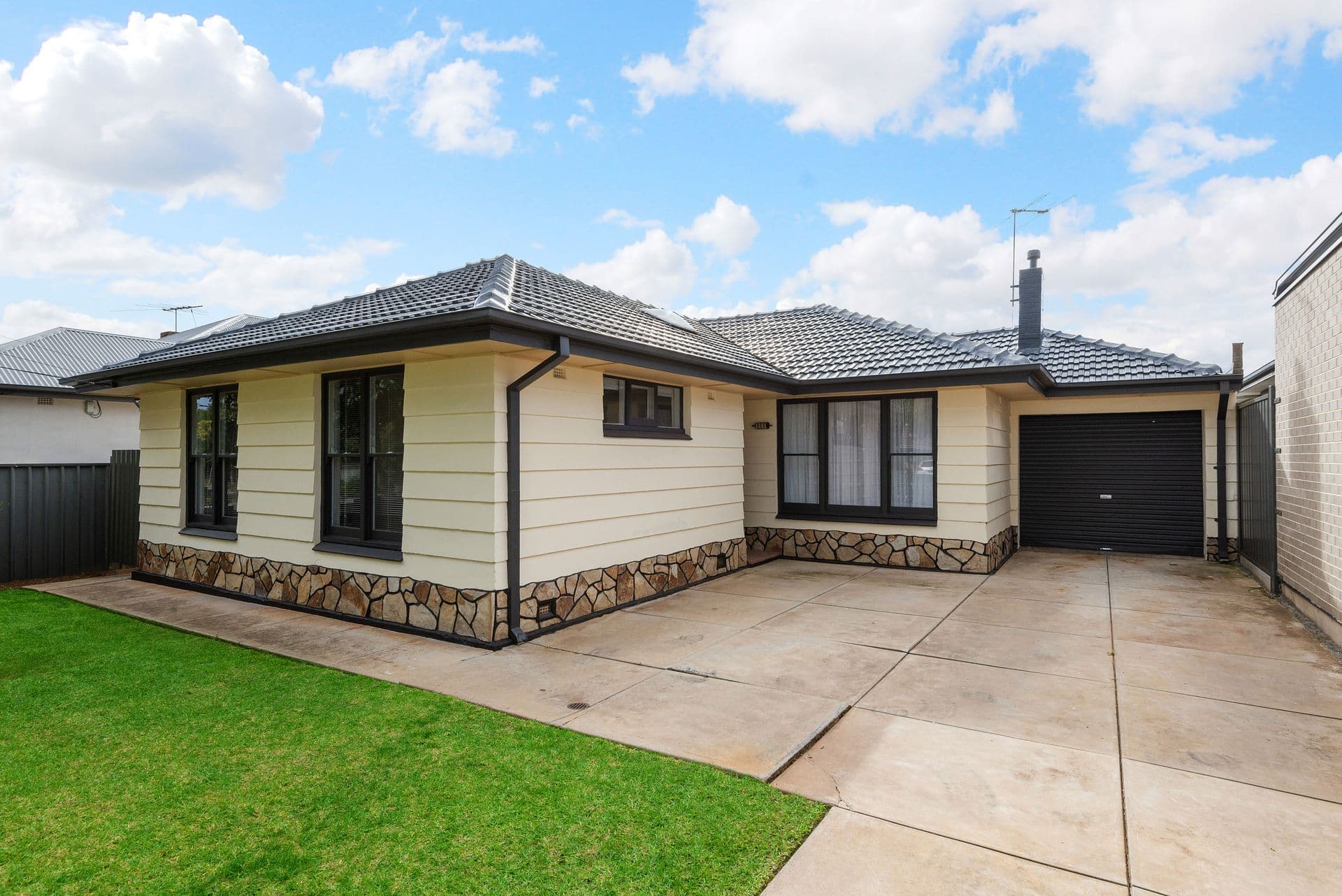 56 Yarmouth Street, South Brighton, SA, 5048, South Brighton - Thumbnail 2