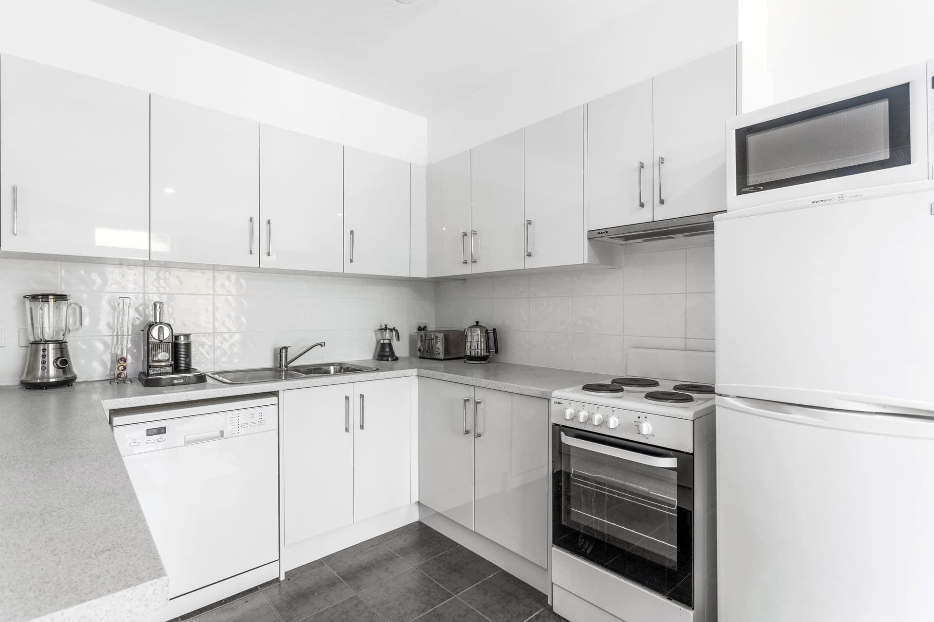 6/9 Rose Street, Glenelg, SA, 5045, Glenelg - Thumbnail 2