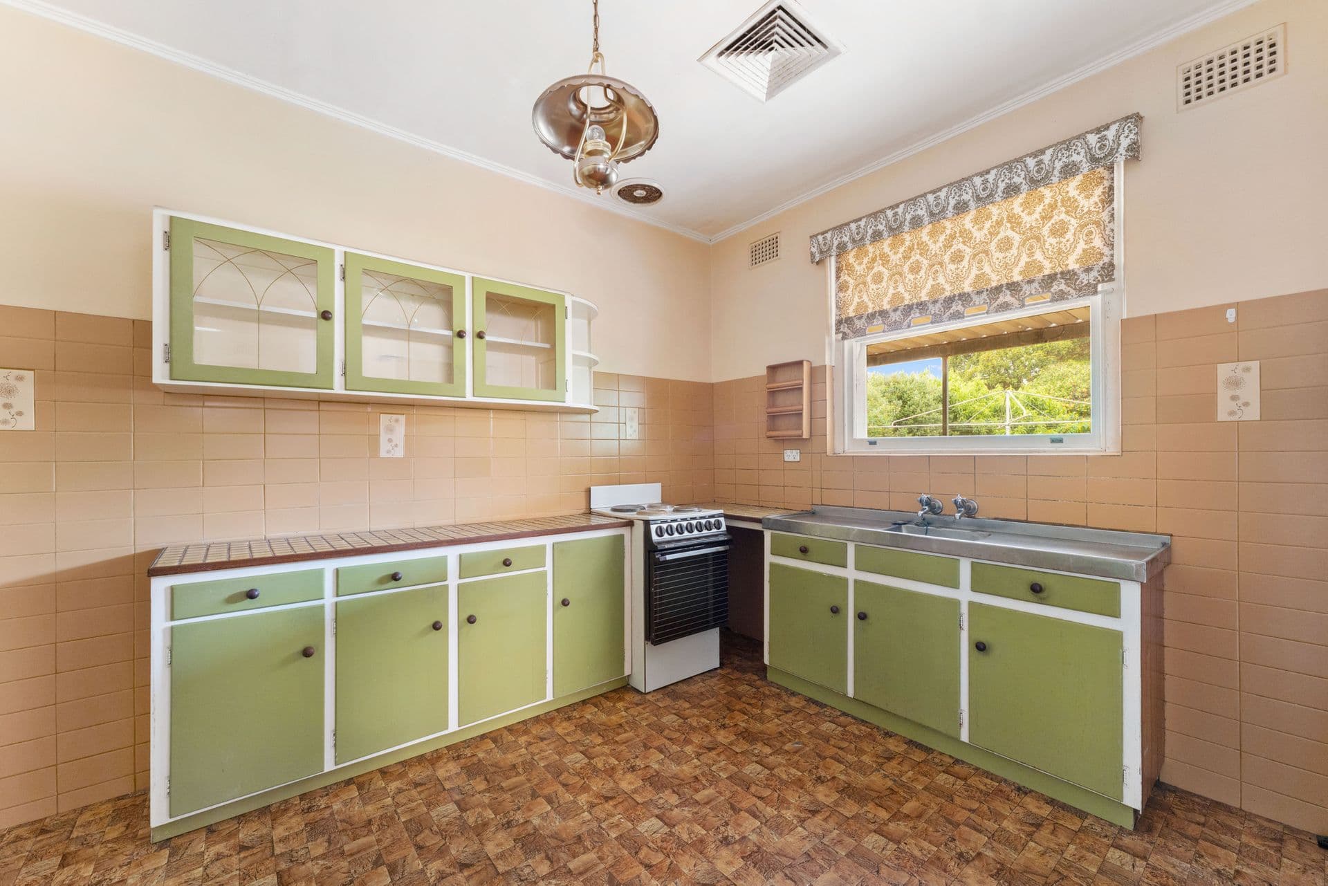 13 Folkestone Road, South Brighton, SA, 5048, South Brighton - Thumbnail 3