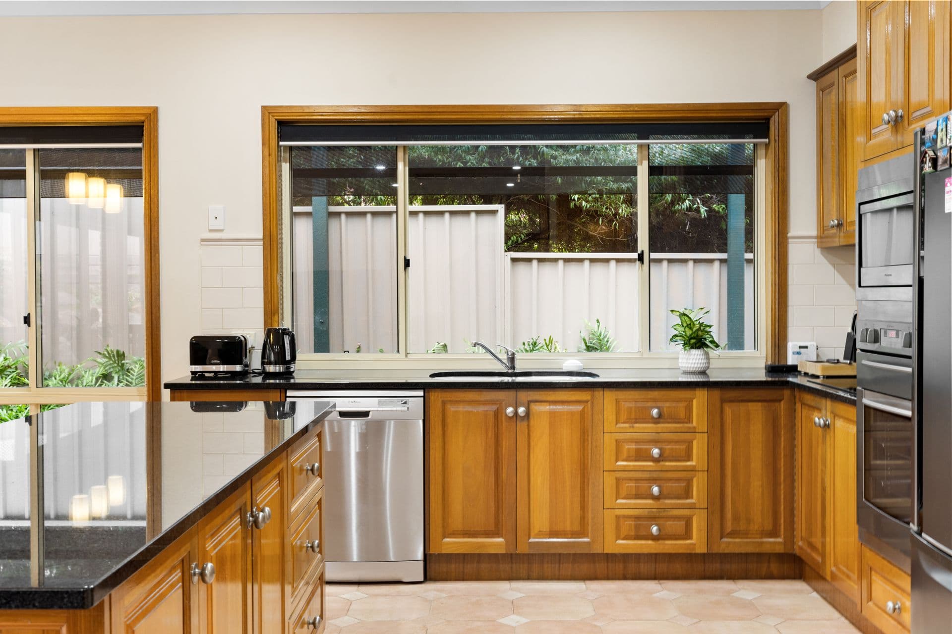 16 Sandalwood Crescent, Flagstaff Hill, SA, 5159, Flagstaff Hill - Thumbnail 7