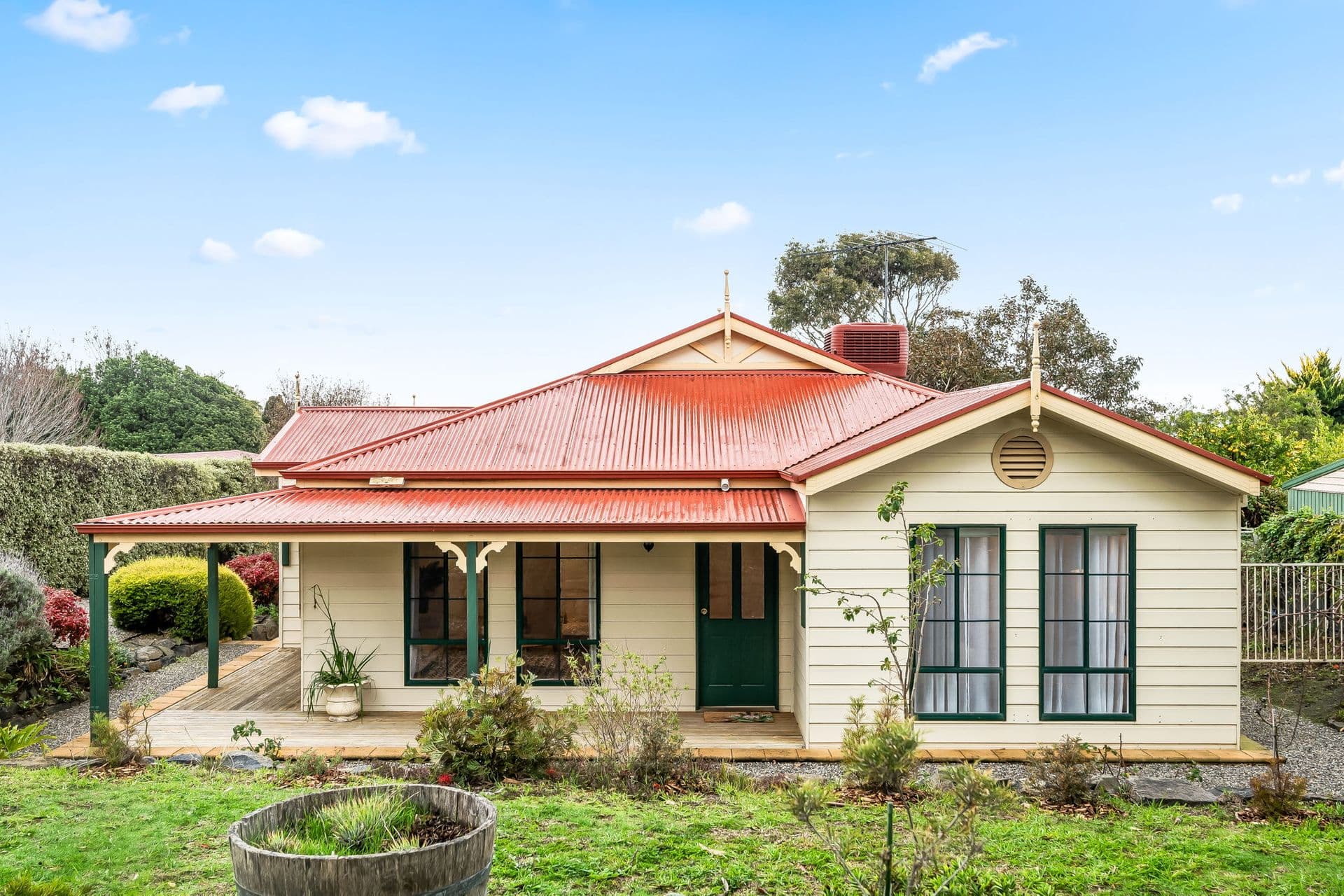 4 Laurie Avenue, Encounter Bay, SA, 5211, Encounter Bay - Image 1