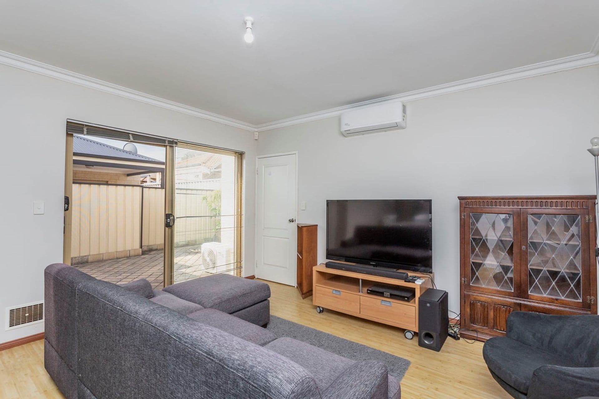 2/280 Lord Street, Perth, WA, 6000, Nollamara - Thumbnail 2