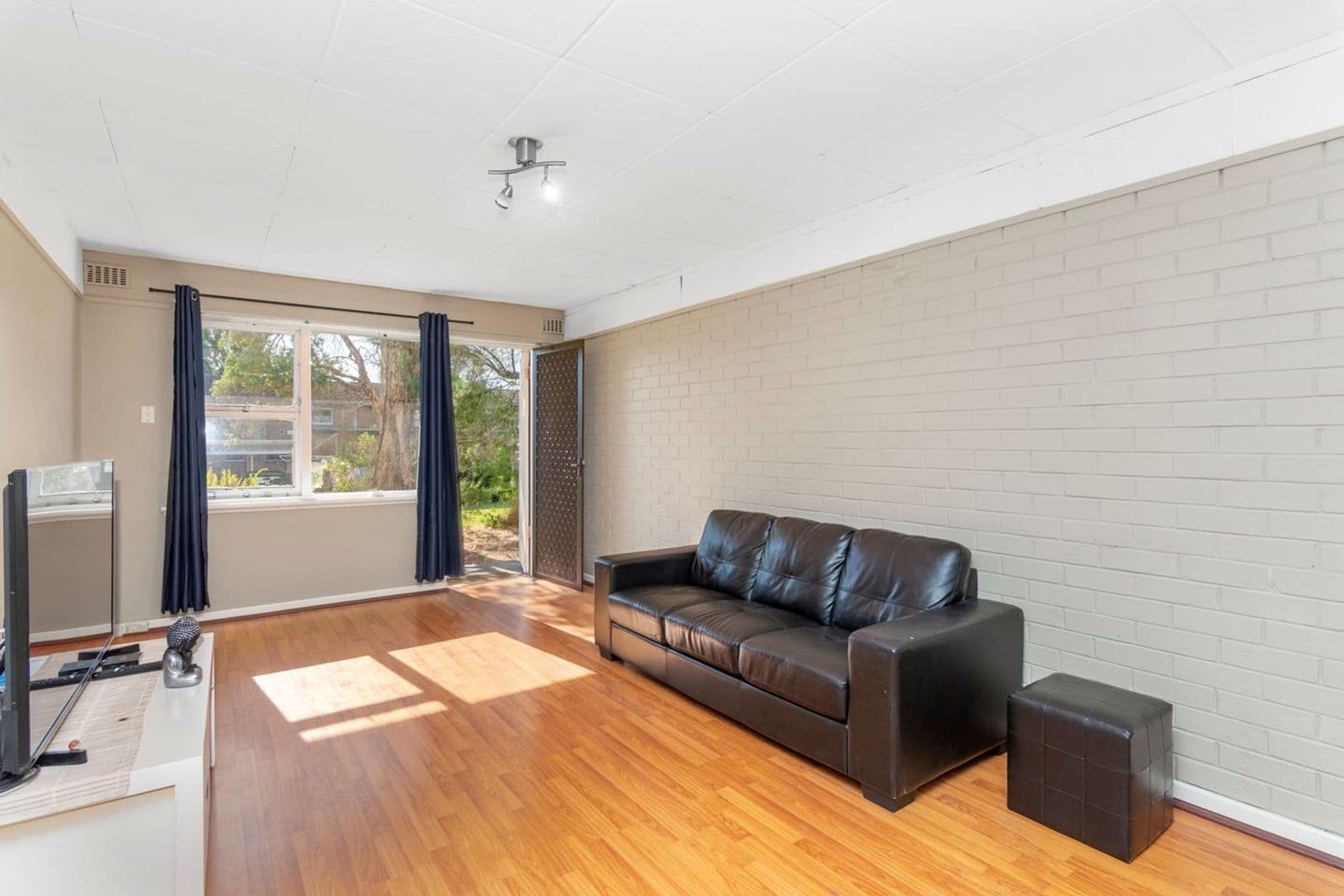 2/280 Lord Street, Perth, WA, 6000, Tuart Hill - Thumbnail 2