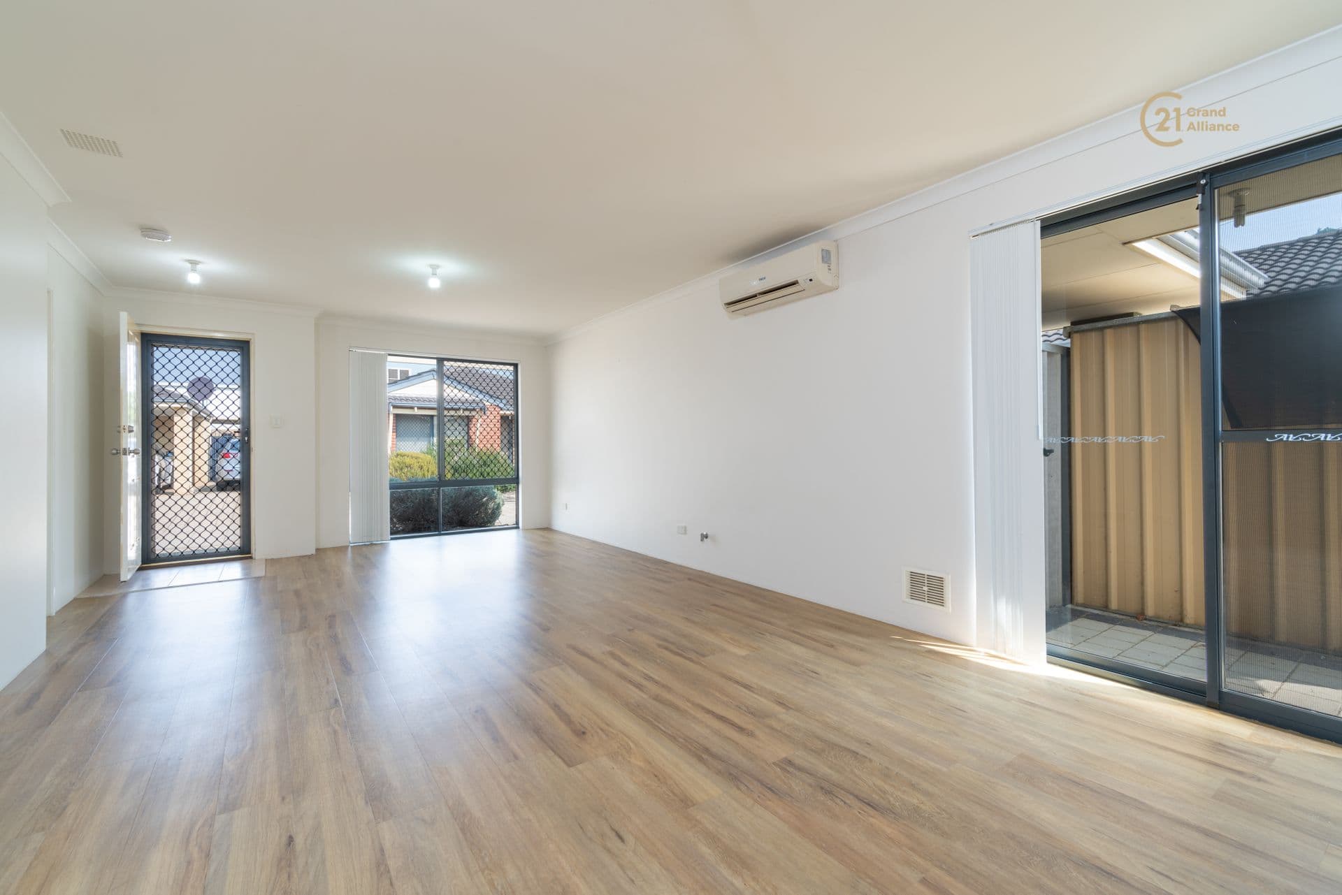 2/9 Bickley Road, Cannington, WA, 6107, Cannington - Thumbnail 5