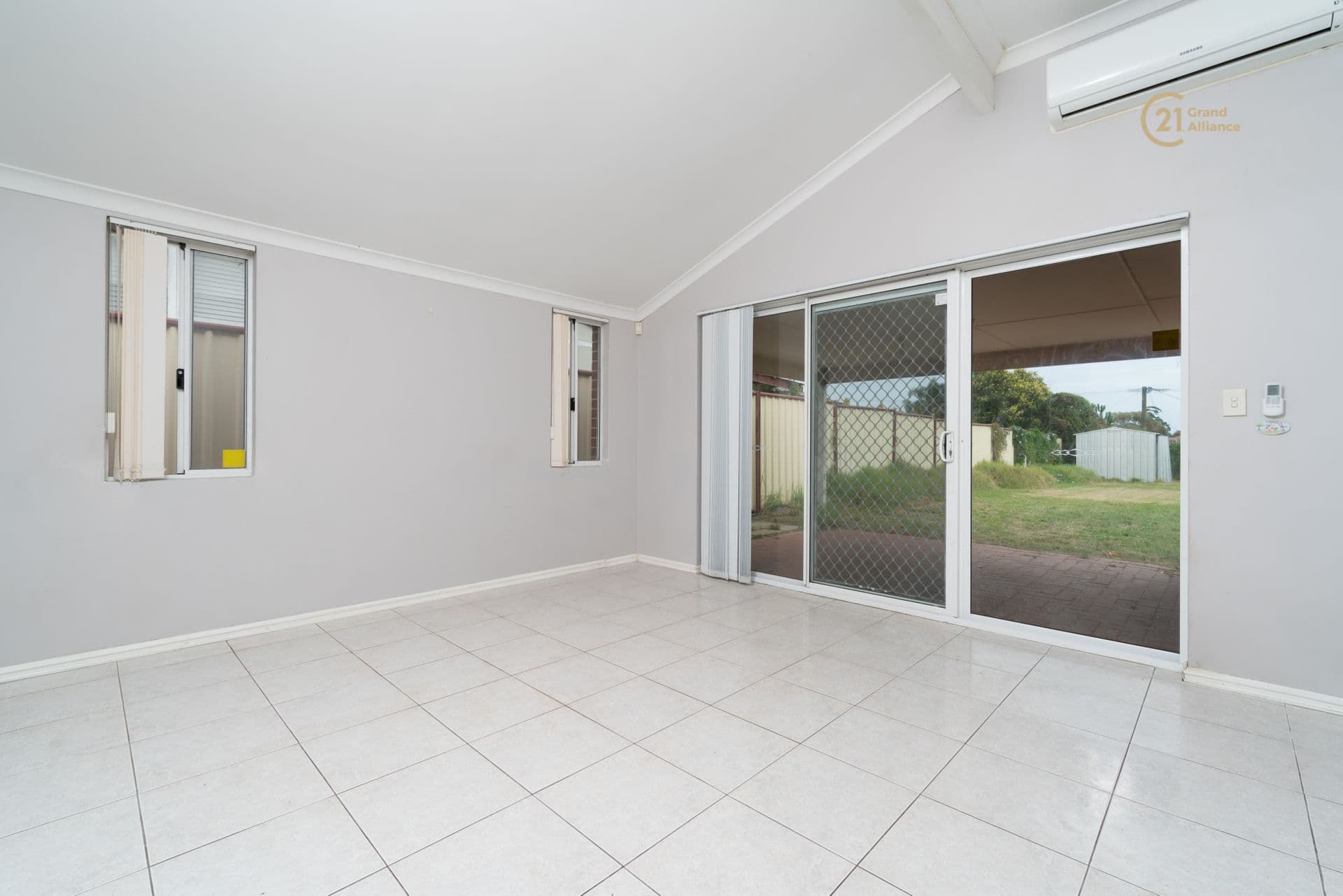 2/280 Lord Street, Perth, WA, 6000, Belmont - Thumbnail 2