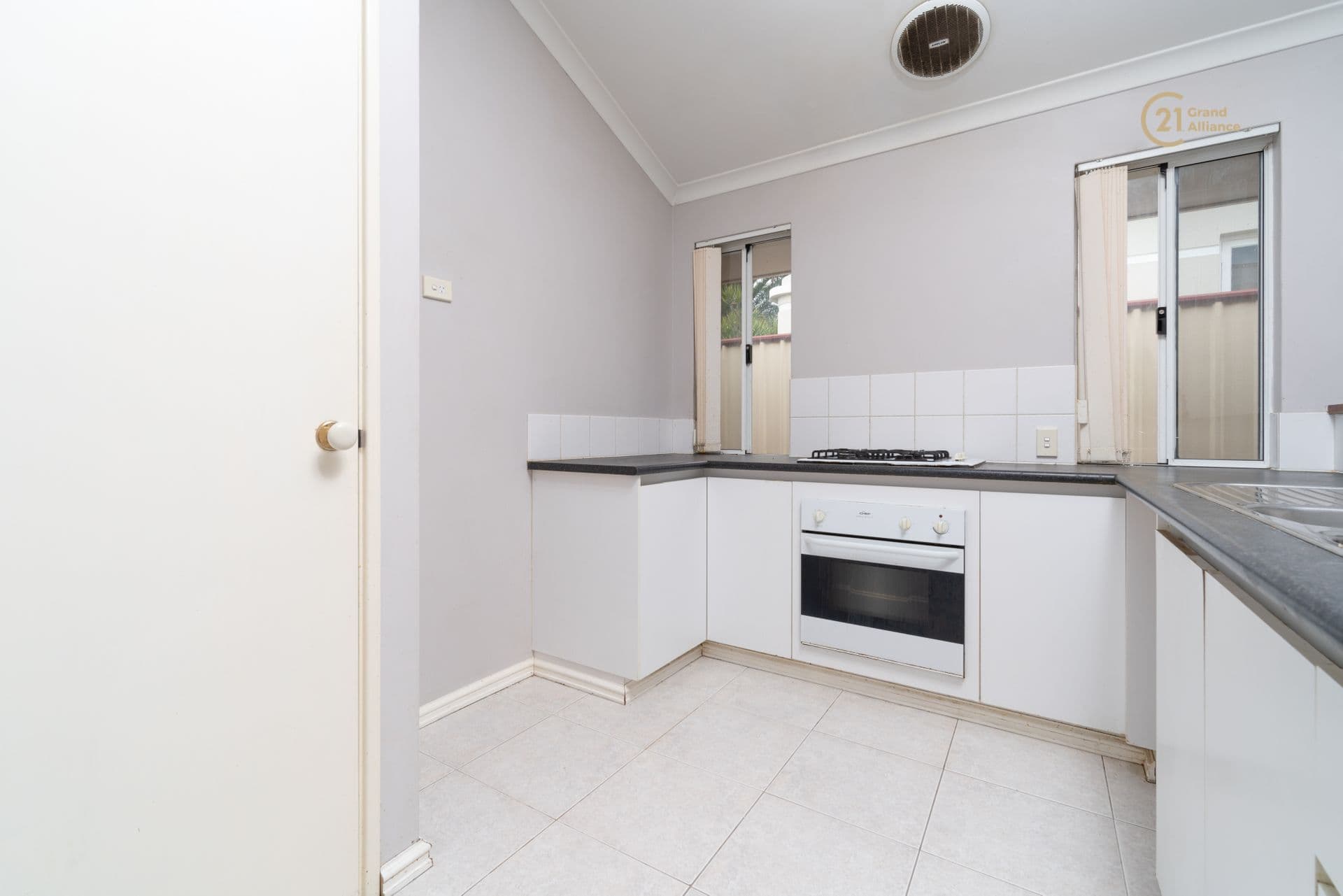 2/280 Lord Street, Perth, WA, 6000, Belmont - Thumbnail 7