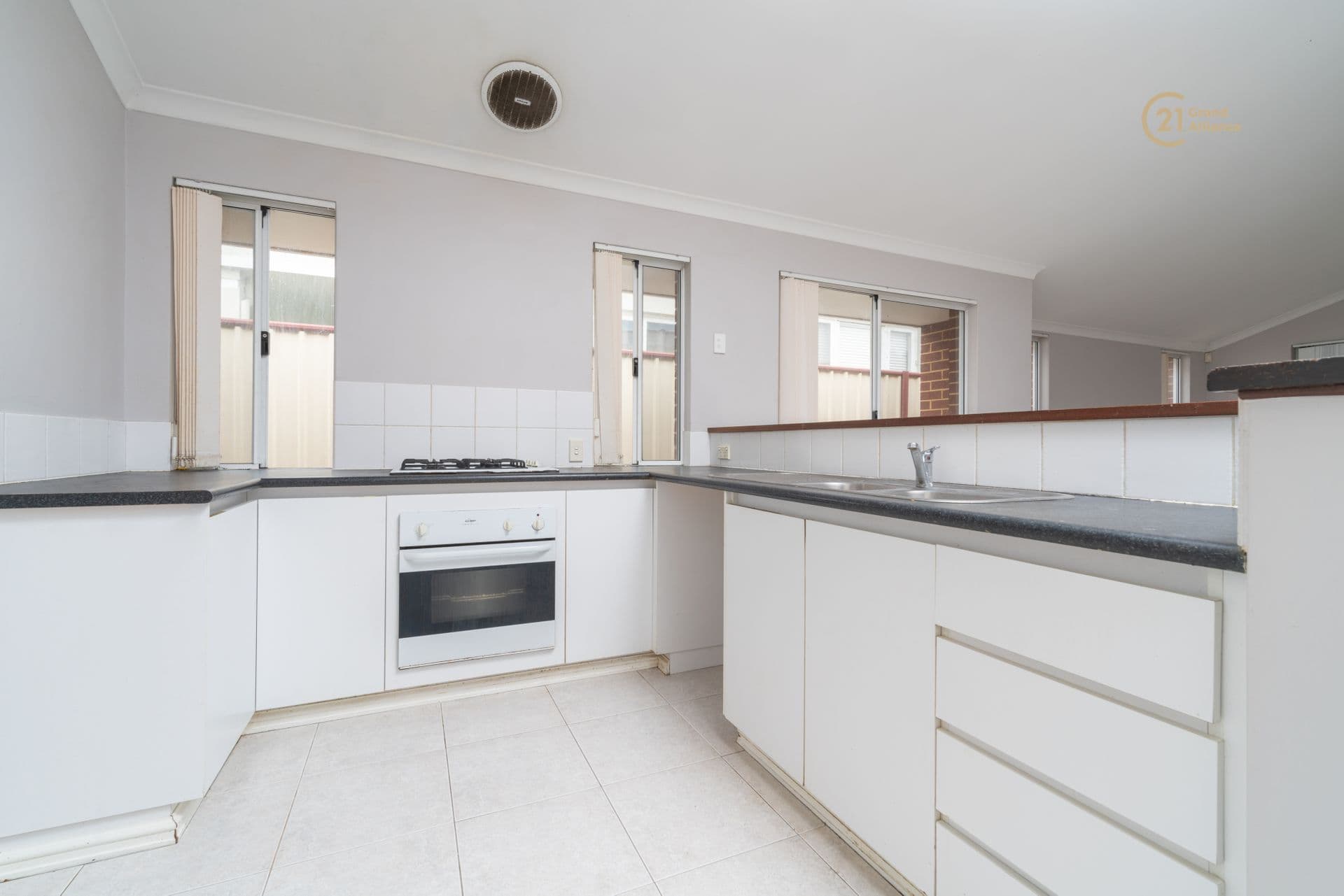 2/280 Lord Street, Perth, WA, 6000, Belmont - Thumbnail 6
