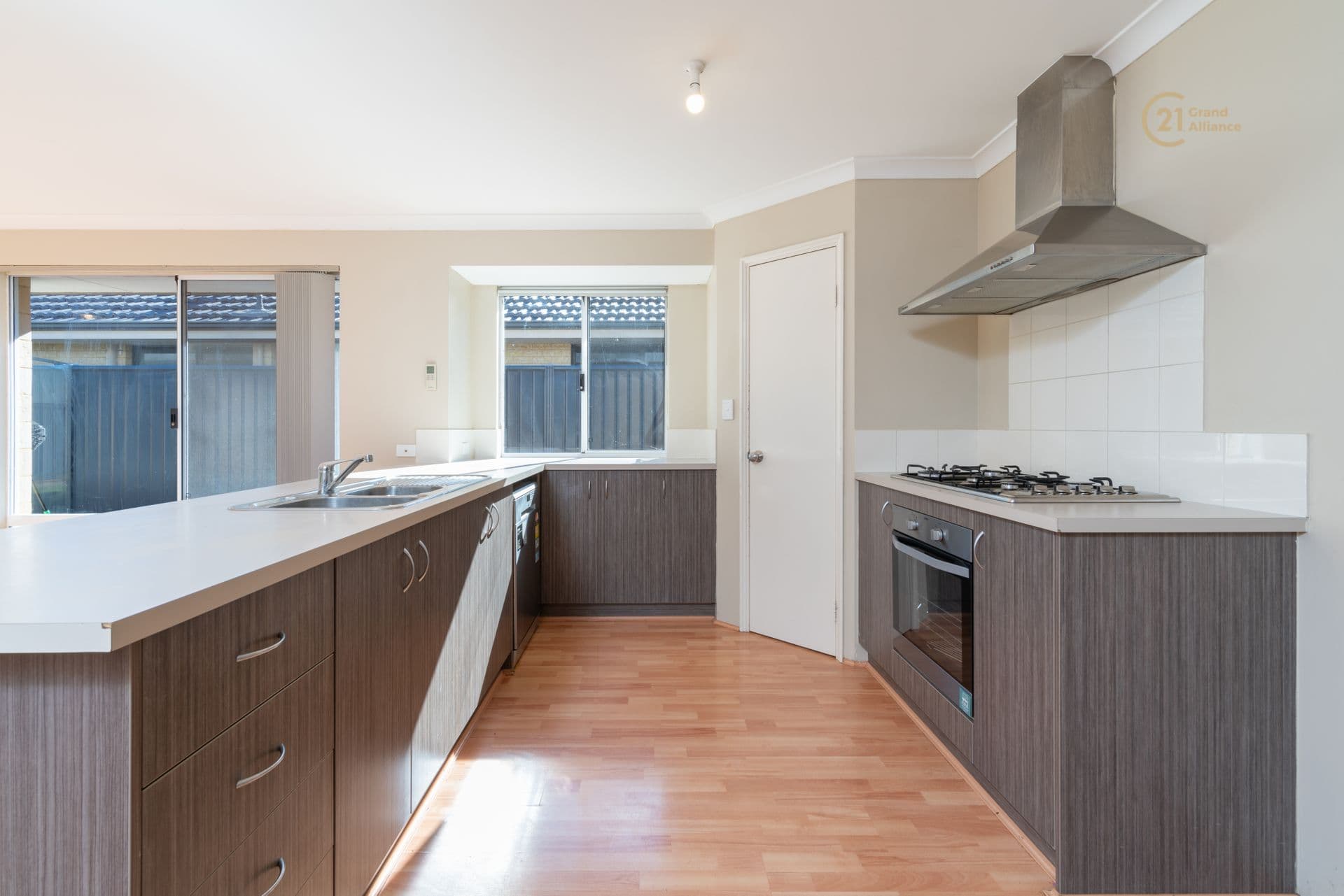 2/280 Lord Street, Perth, WA, 6000, Byford - Thumbnail 4