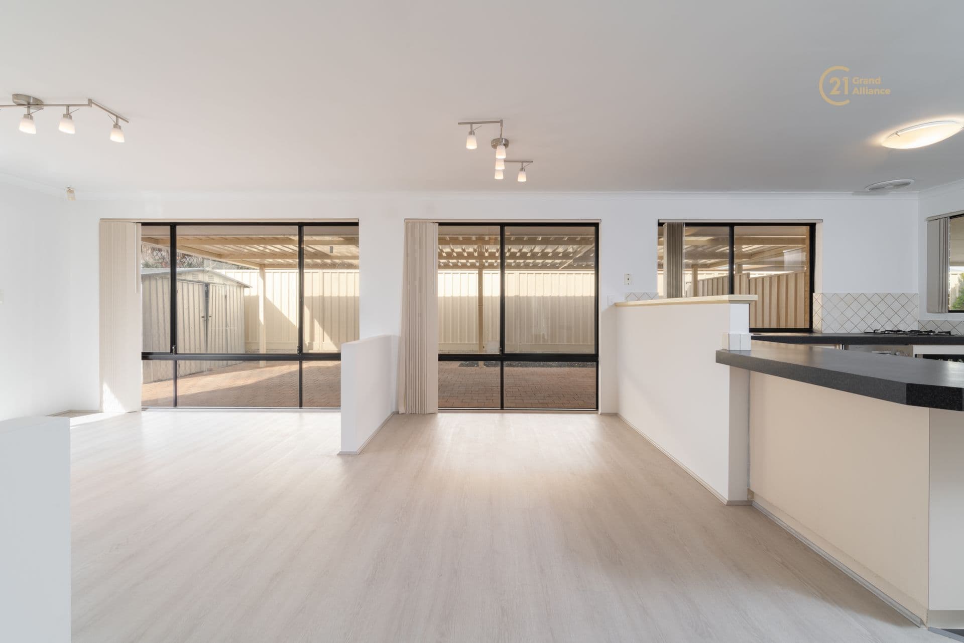 2/280 Lord Street, Perth, WA, 6000, Langford - Thumbnail 3