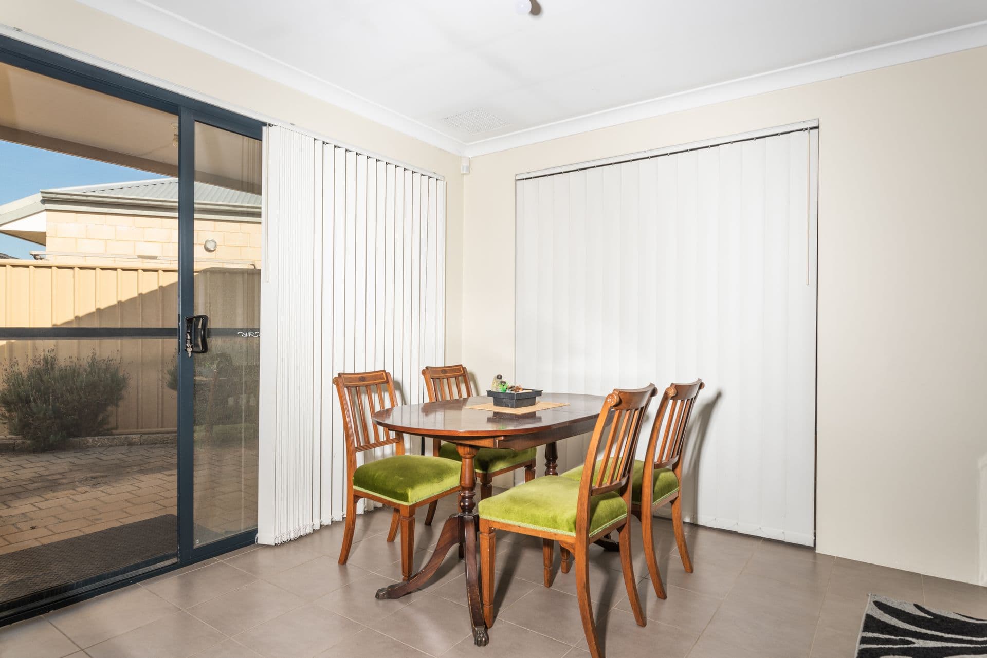 2/280 Lord Street, Perth, WA, 6000, Southern River - Thumbnail 4