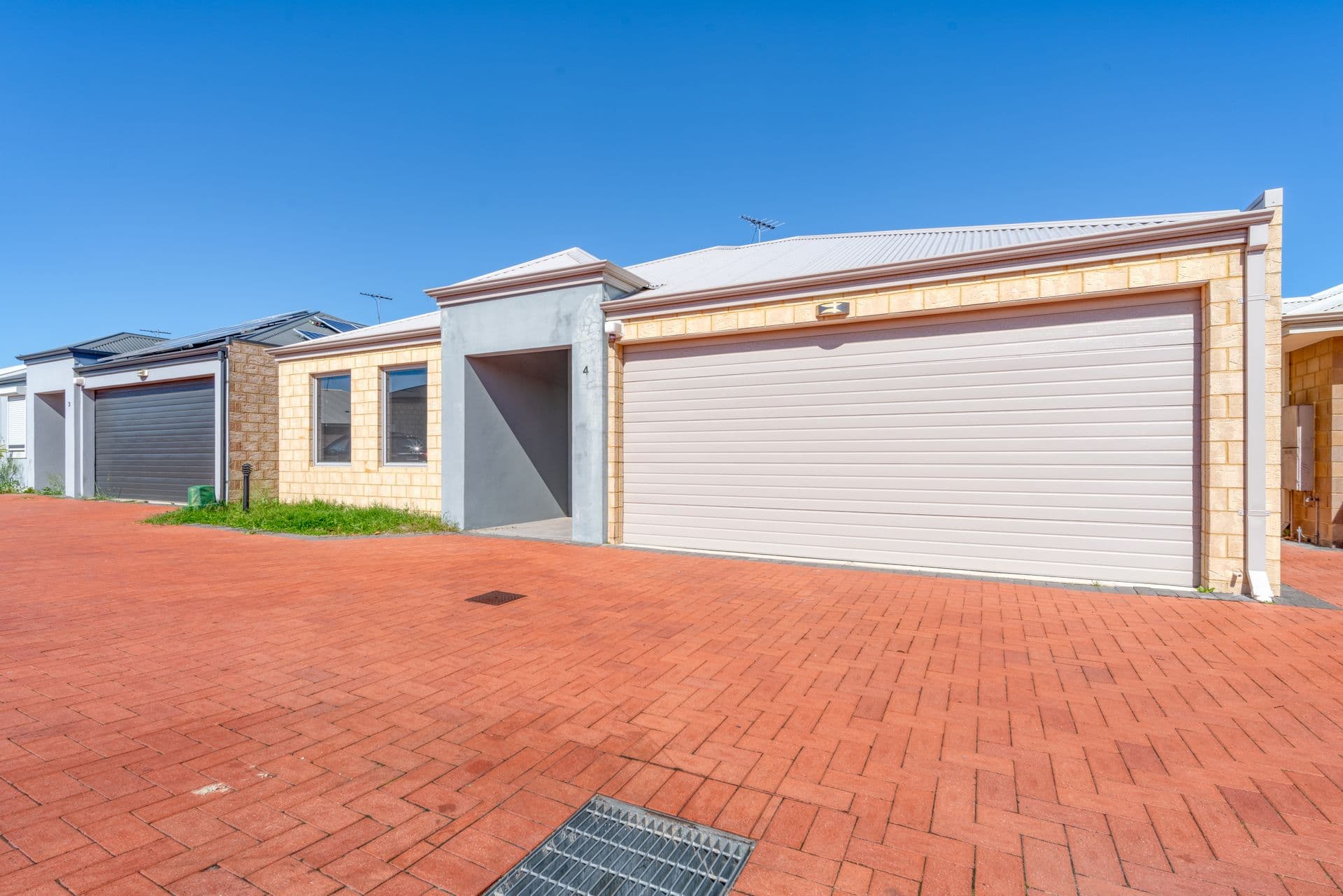 4/201 Boardman Road, Canning Vale, WA, 6155, Canning Vale - Thumbnail 2