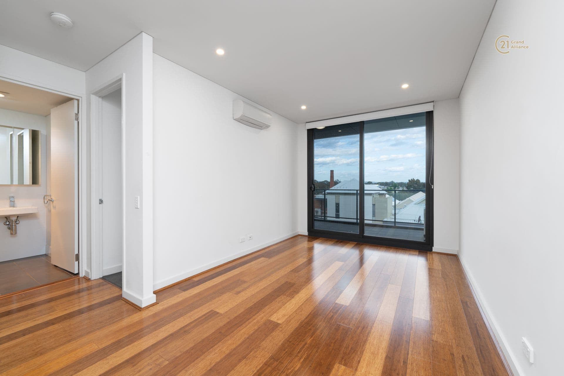 27/2 Marina Drive, Ascot, WA, 6104, Ascot - Image 1