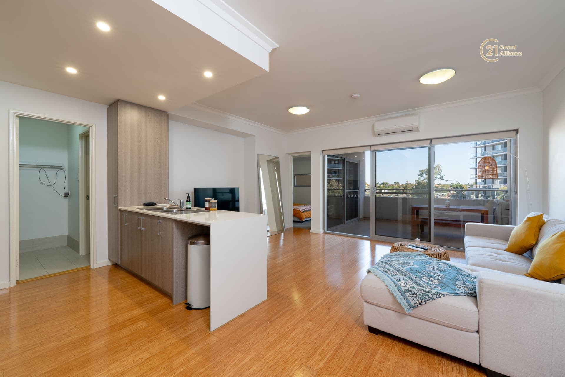 39/2 Rowe Avenue, Rivervale, WA, 6103, Rivervale - Thumbnail 2