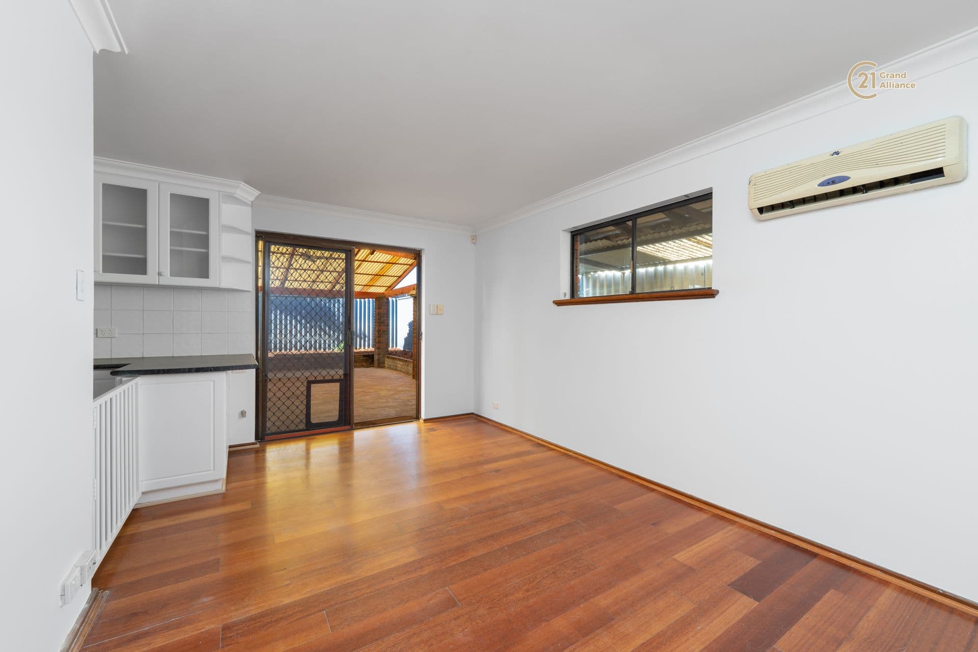 19 Jardine Court, Thornlie, WA, 6108, Thornlie - Thumbnail 3