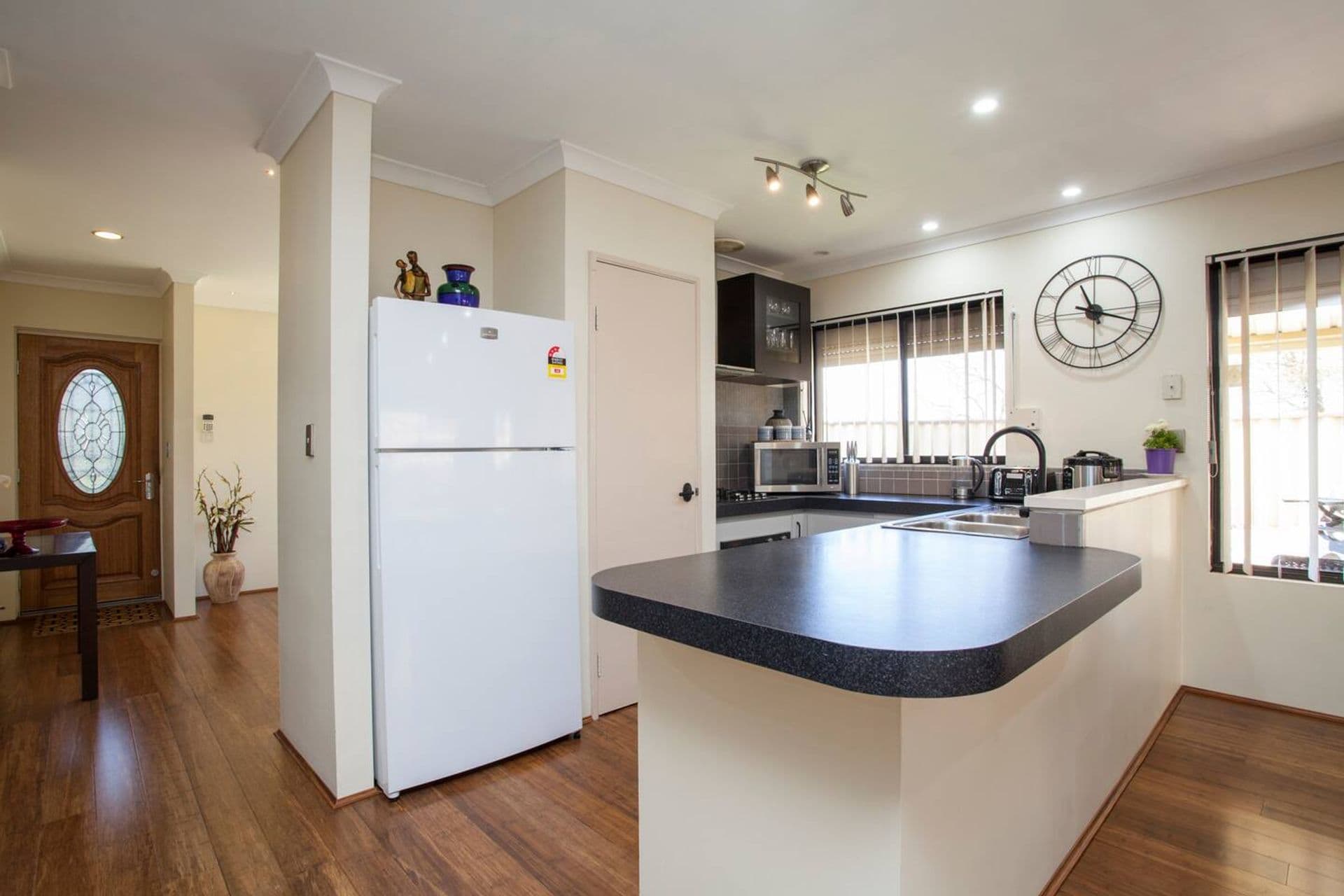 2/280 Lord Street, Perth, WA, 6000, Redcliffe - Thumbnail 4