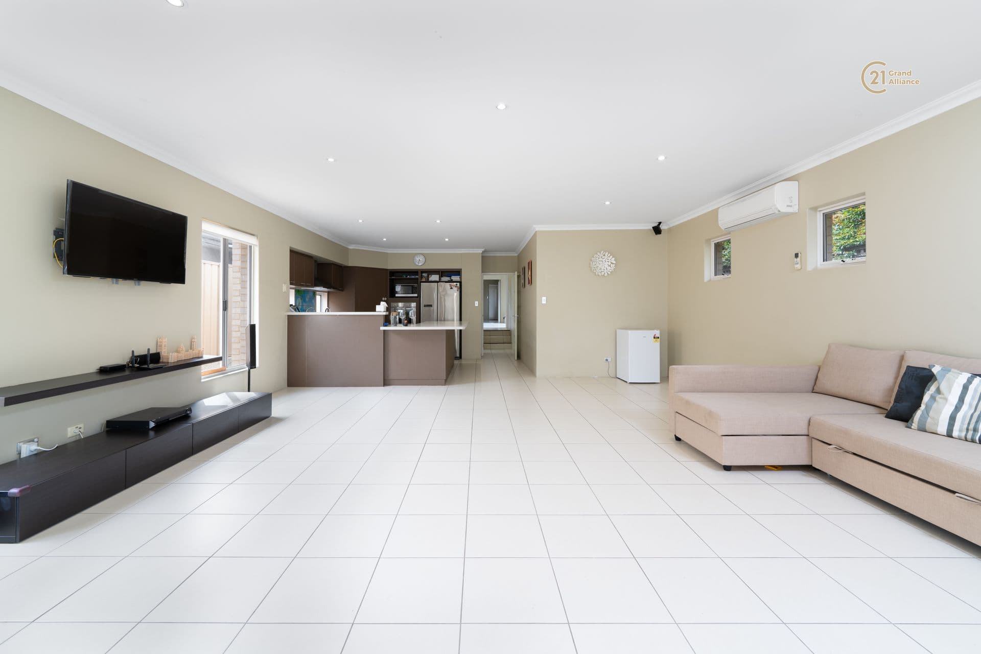 2/280 Lord Street, Perth, WA, 6000, Ardross - Thumbnail 2