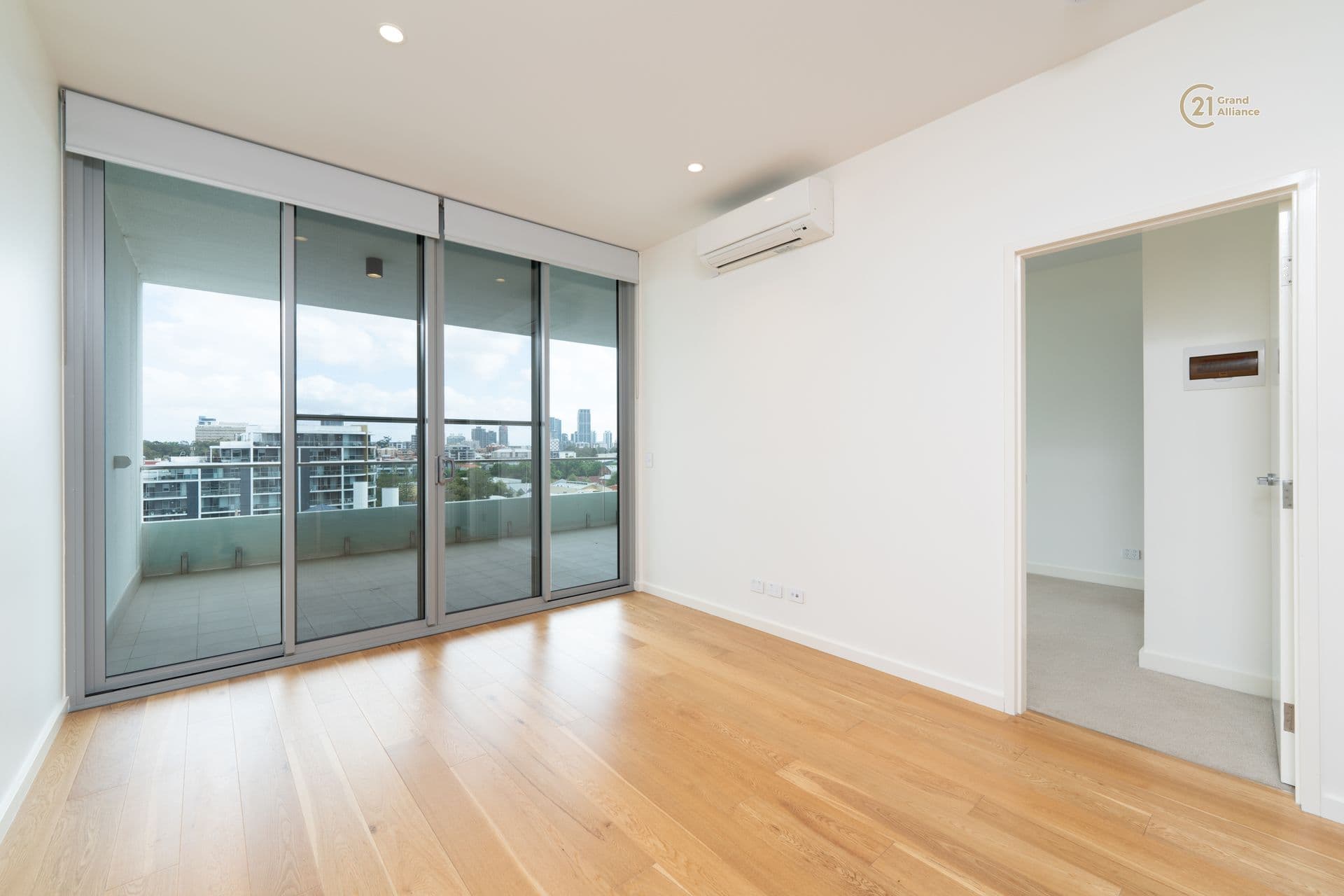 702/9 Tully Road, East Perth, WA, 6004, East Perth - Thumbnail 4